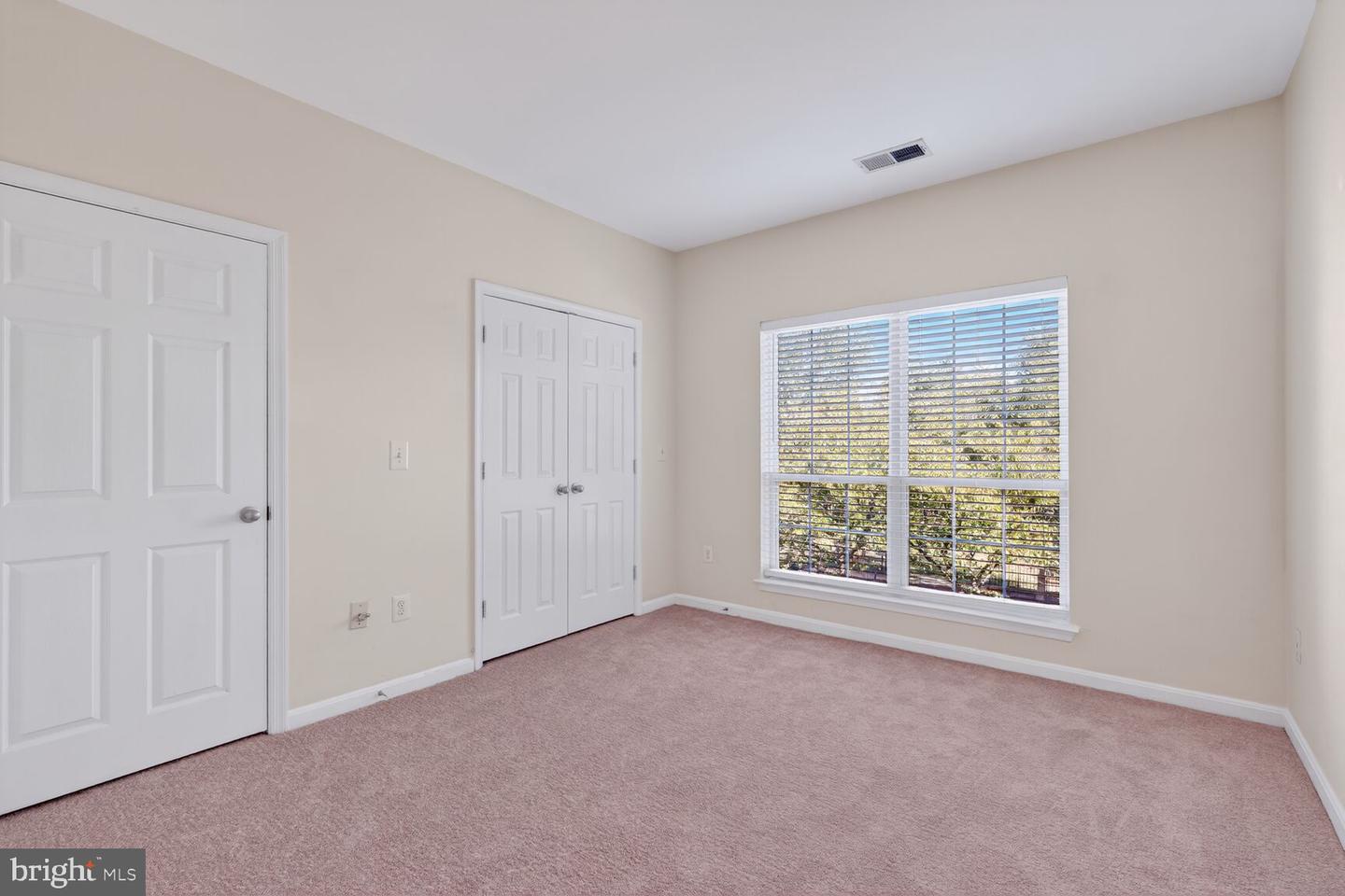 4850 EISENHOWER AVE #201, ALEXANDRIA, Virginia 22304, 2 Bedrooms Bedrooms, ,2 BathroomsBathrooms,Residential,For sale,4850 EISENHOWER AVE #201,VAAX2050530 MLS # VAAX2050530