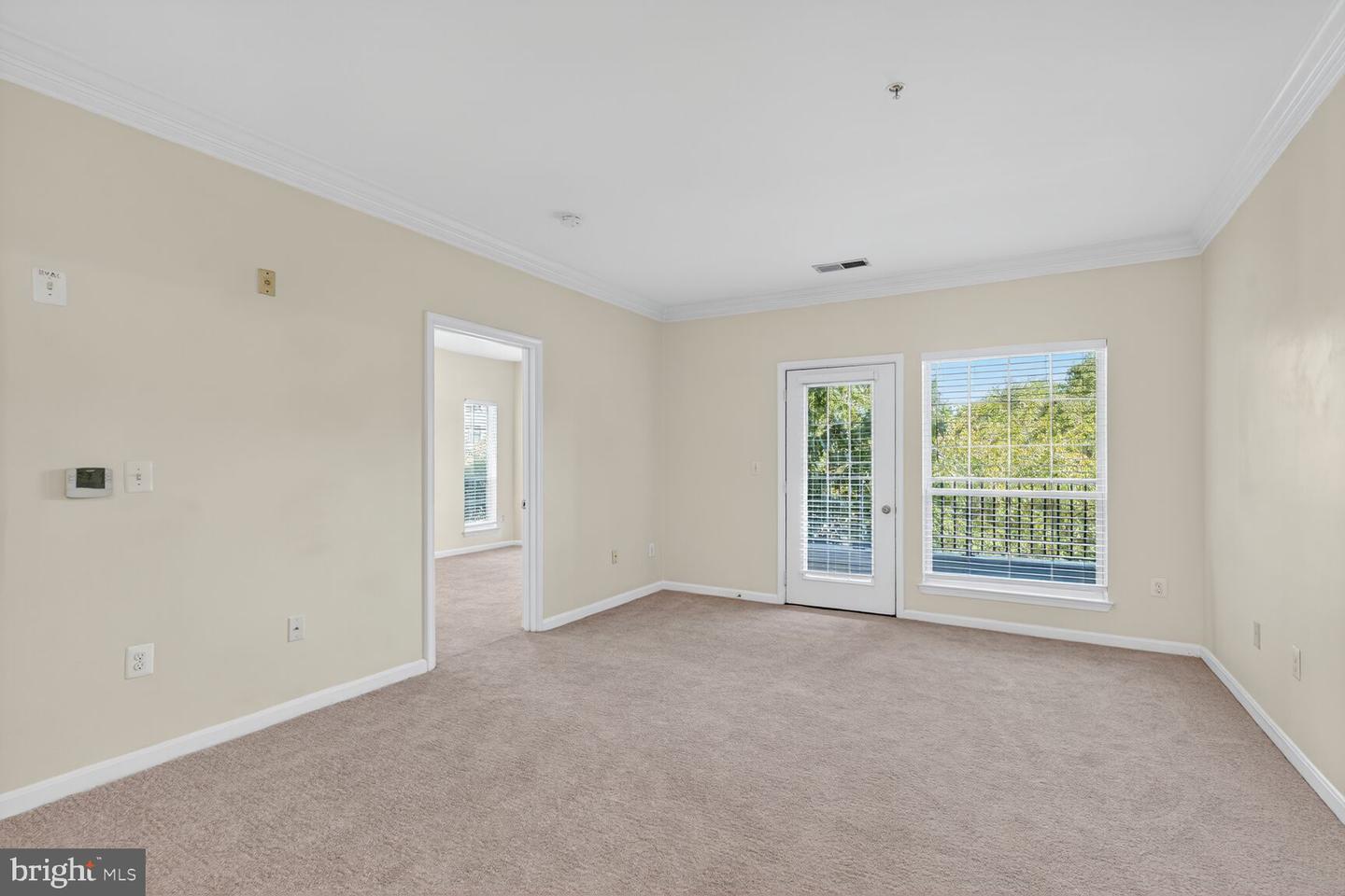 4850 EISENHOWER AVE #201, ALEXANDRIA, Virginia 22304, 2 Bedrooms Bedrooms, ,2 BathroomsBathrooms,Residential,For sale,4850 EISENHOWER AVE #201,VAAX2050530 MLS # VAAX2050530