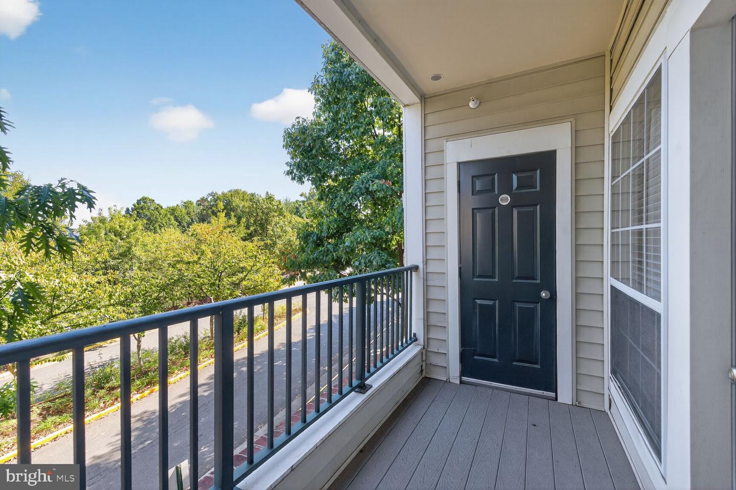 4850 EISENHOWER AVE #201, ALEXANDRIA, Virginia 22304, 2 Bedrooms Bedrooms, ,2 BathroomsBathrooms,Residential,For sale,4850 EISENHOWER AVE #201,VAAX2050530 MLS # VAAX2050530