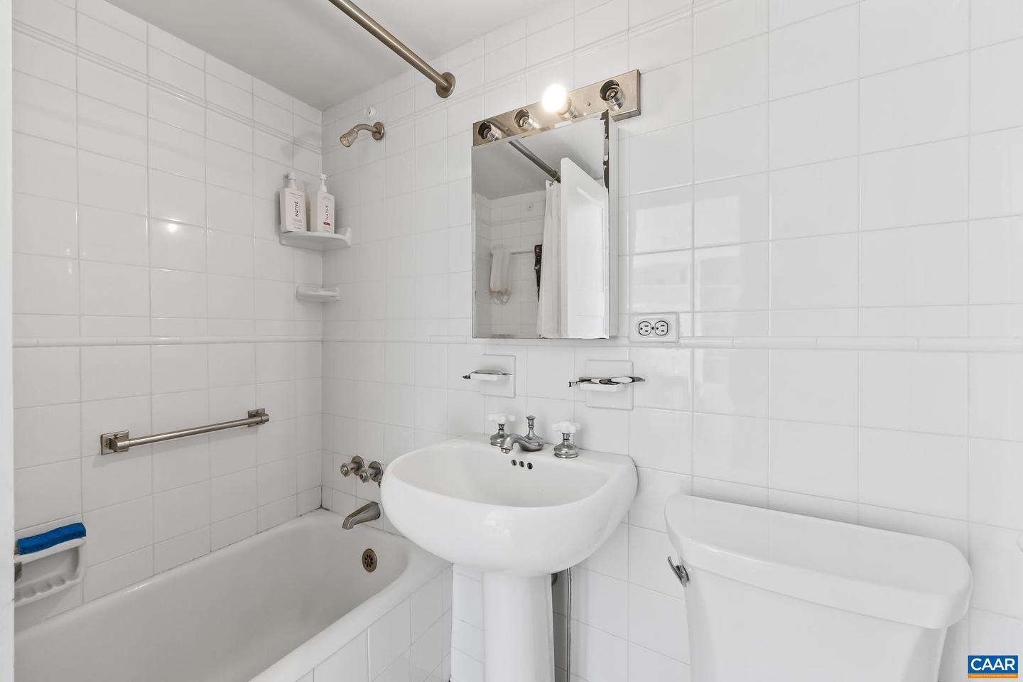500 COURT SQ #505, CHARLOTTESVILLE, Virginia 22902, ,1 BathroomBathrooms,Residential,For sale,500 COURT SQ #505,669711 MLS # 669711