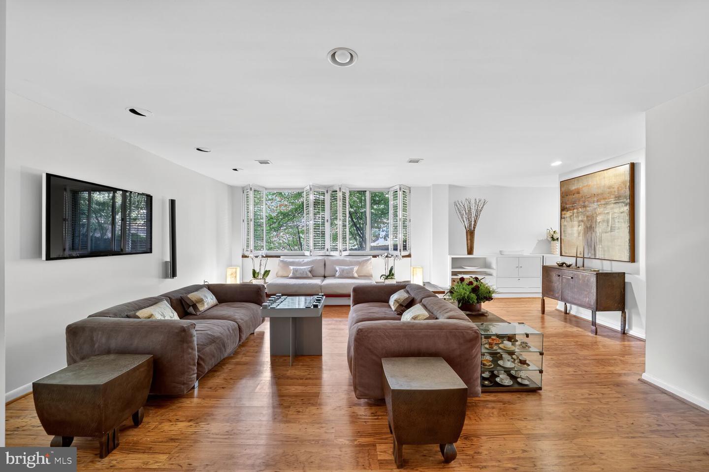 4100 CATHEDRAL AVE NW #615, WASHINGTON, District Of Columbia 20016, 2 Bedrooms Bedrooms, ,2 BathroomsBathrooms,Residential,For sale,4100 CATHEDRAL AVE NW #615,DCDC2225748 MLS # DCDC2225748