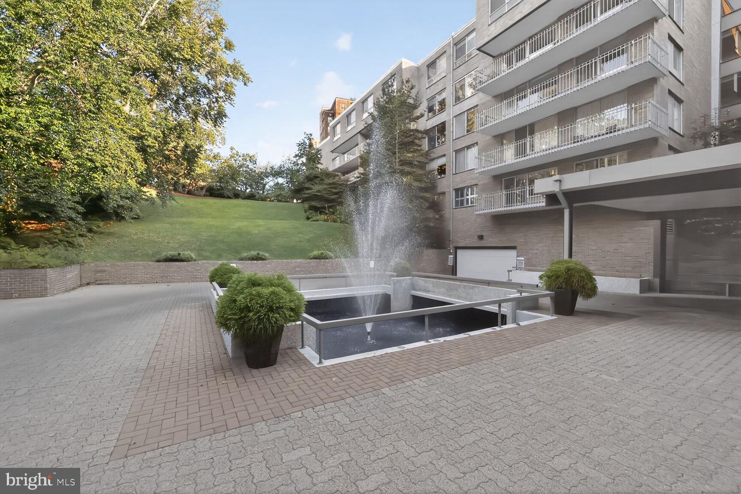 4100 CATHEDRAL AVE NW #615, WASHINGTON, District Of Columbia 20016, 2 Bedrooms Bedrooms, ,2 BathroomsBathrooms,Residential,For sale,4100 CATHEDRAL AVE NW #615,DCDC2225748 MLS # DCDC2225748