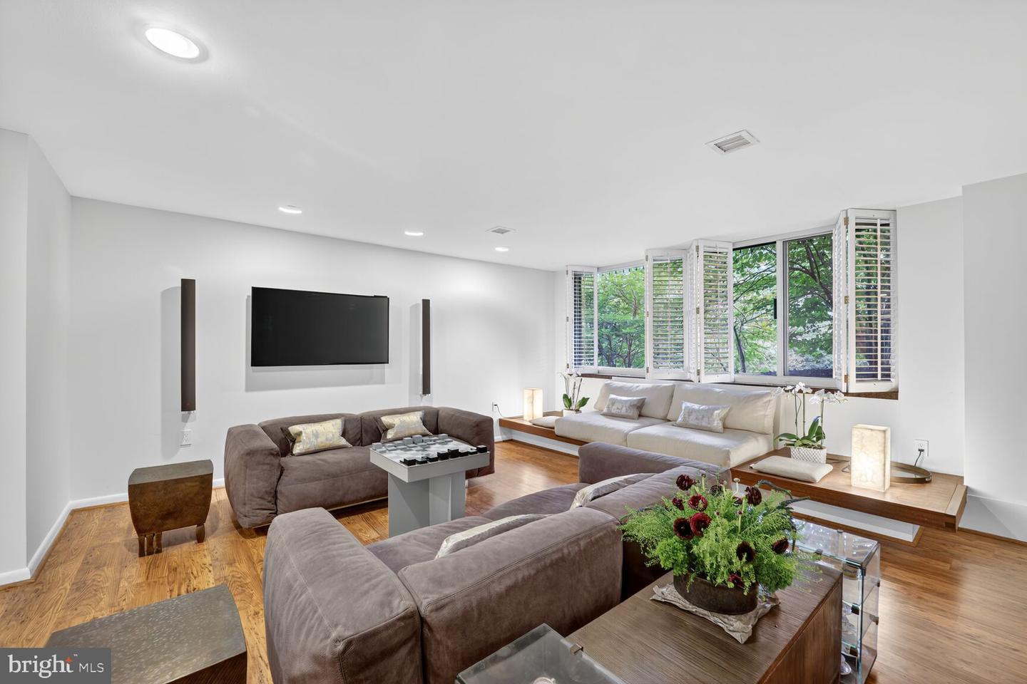 4100 CATHEDRAL AVE NW #615, WASHINGTON, District Of Columbia 20016, 2 Bedrooms Bedrooms, ,2 BathroomsBathrooms,Residential,For sale,4100 CATHEDRAL AVE NW #615,DCDC2225748 MLS # DCDC2225748