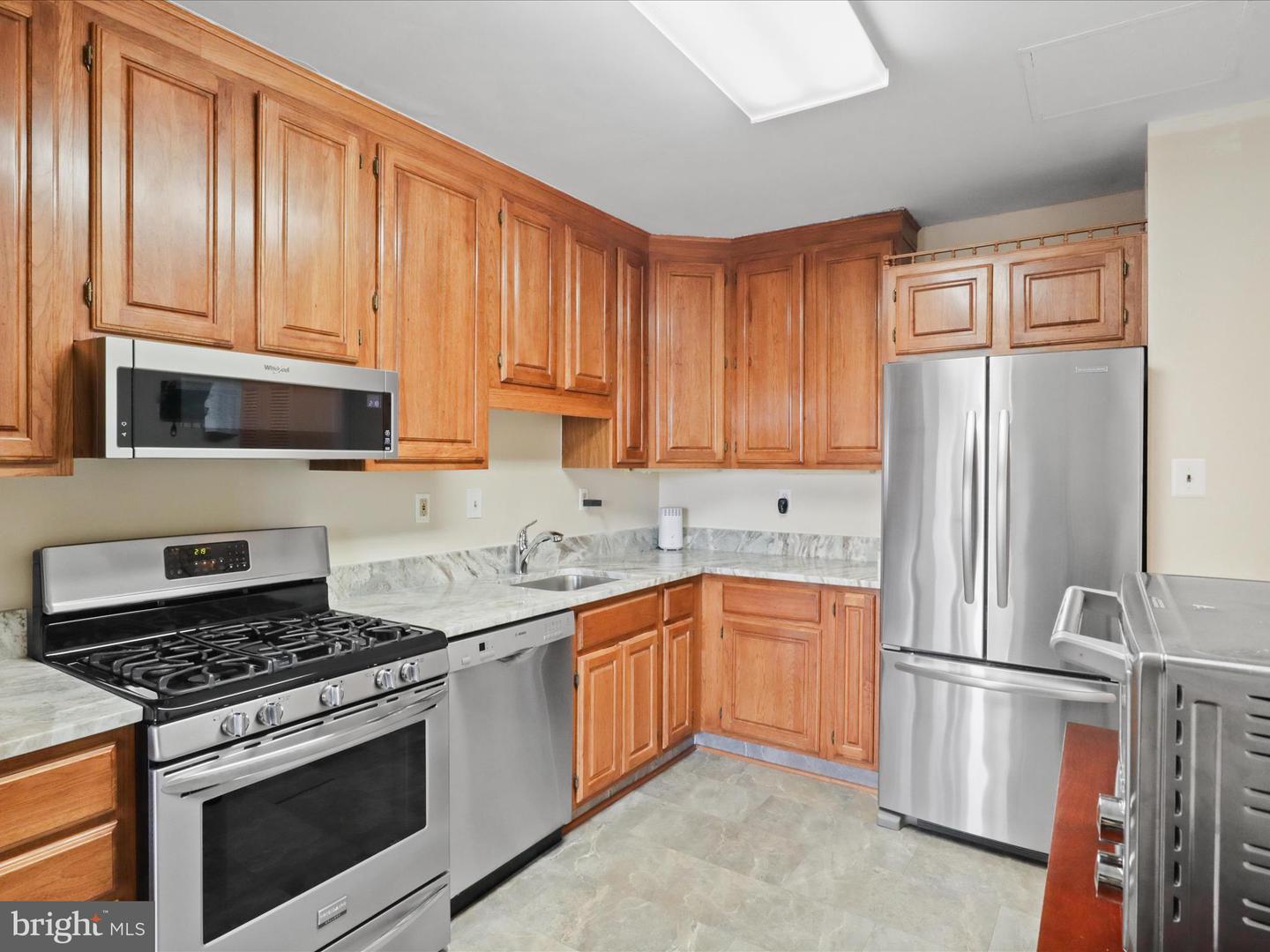 3705 S GEORGE MASON DR #2617S, FALLS CHURCH, Virginia 22041, 2 Bedrooms Bedrooms, 4 Rooms Rooms,2 BathroomsBathrooms,Residential,For sale,3705 S GEORGE MASON DR #2617S,VAFX2273044 MLS # VAFX2273044