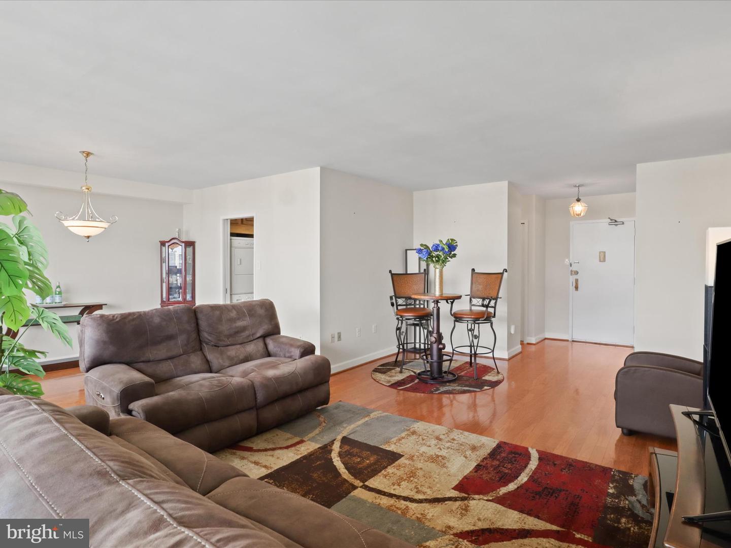 3705 S GEORGE MASON DR #2617S, FALLS CHURCH, Virginia 22041, 2 Bedrooms Bedrooms, 4 Rooms Rooms,2 BathroomsBathrooms,Residential,For sale,3705 S GEORGE MASON DR #2617S,VAFX2273044 MLS # VAFX2273044