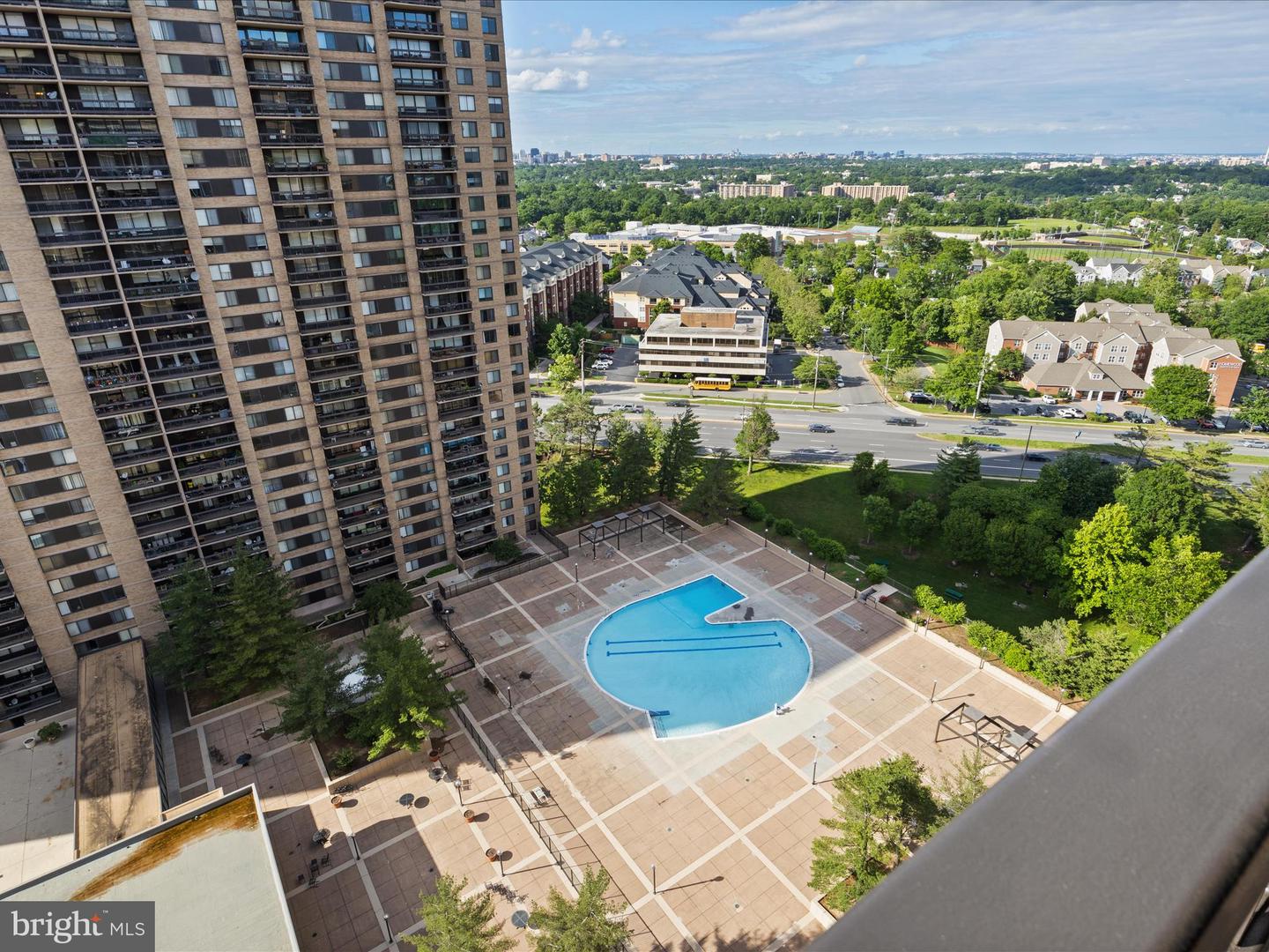 3705 S GEORGE MASON DR #2617S, FALLS CHURCH, Virginia 22041, 2 Bedrooms Bedrooms, 4 Rooms Rooms,2 BathroomsBathrooms,Residential,For sale,3705 S GEORGE MASON DR #2617S,VAFX2273044 MLS # VAFX2273044