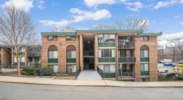 483 N ARMISTEAD ST #T3, ALEXANDRIA, Virginia 22312, 1 Bedroom Bedrooms, ,1 BathroomBathrooms,Residential,For sale,483 N ARMISTEAD ST #T3,VAAX2050596 MLS # VAAX2050596