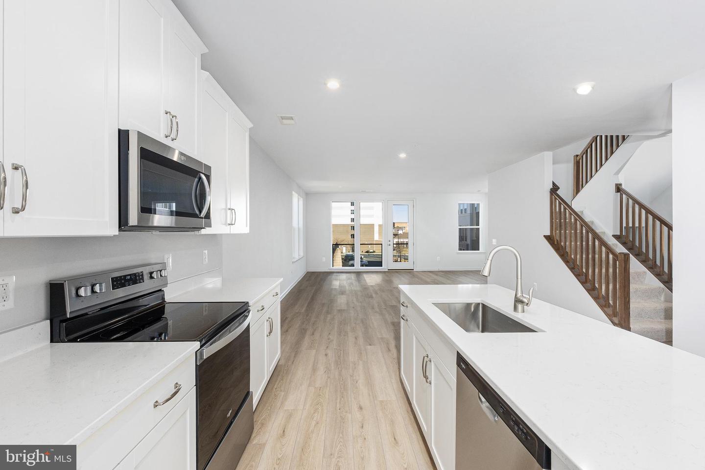 2506 NEABSCO COMMON PL, WOODBRIDGE, Virginia 22191, 3 Bedrooms Bedrooms, ,2 BathroomsBathrooms,Residential,For sale,2506 NEABSCO COMMON PL,VAPW2105556 MLS # VAPW2105556