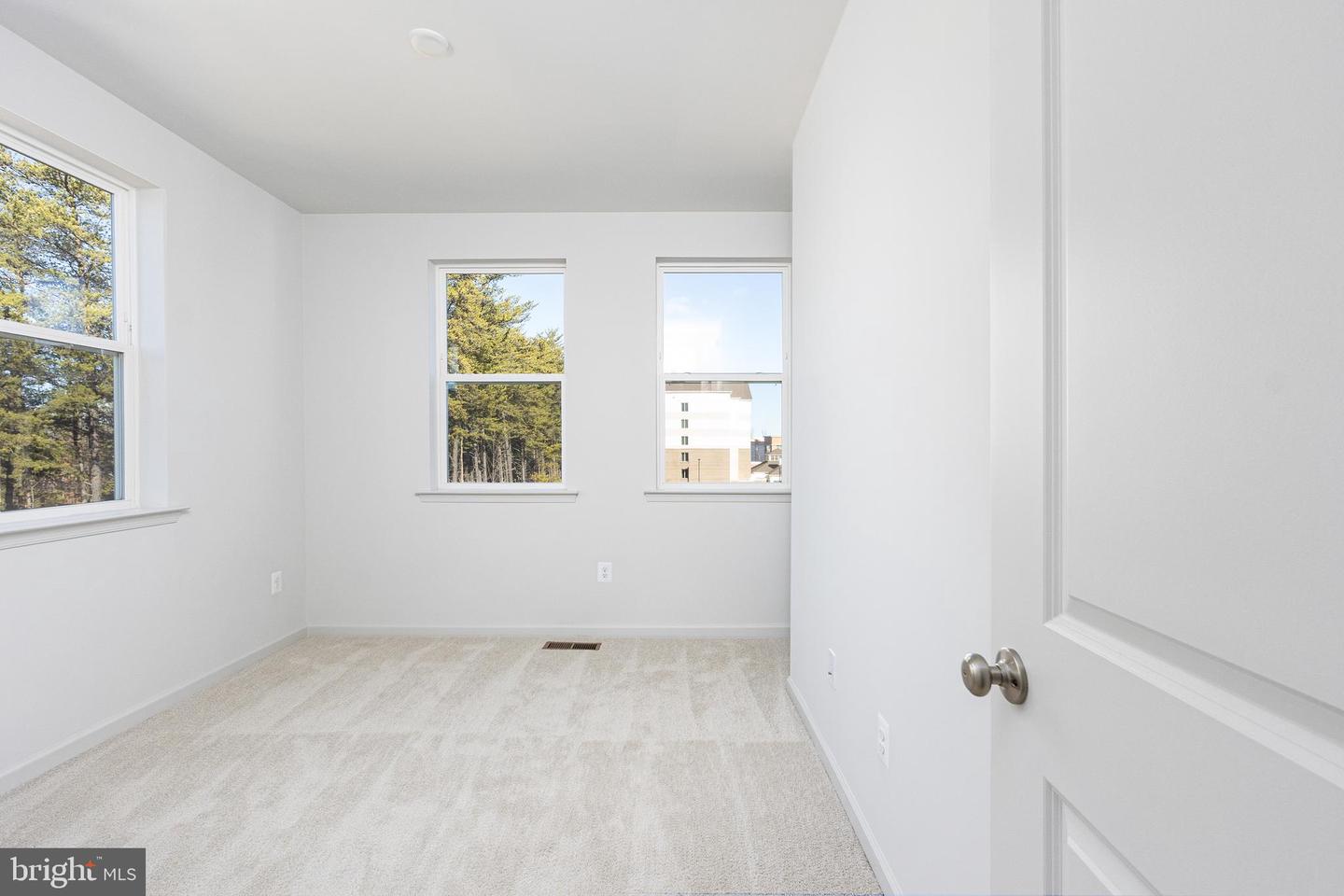 2506 NEABSCO COMMON PL, WOODBRIDGE, Virginia 22191, 3 Bedrooms Bedrooms, ,2 BathroomsBathrooms,Residential,For sale,2506 NEABSCO COMMON PL,VAPW2105556 MLS # VAPW2105556