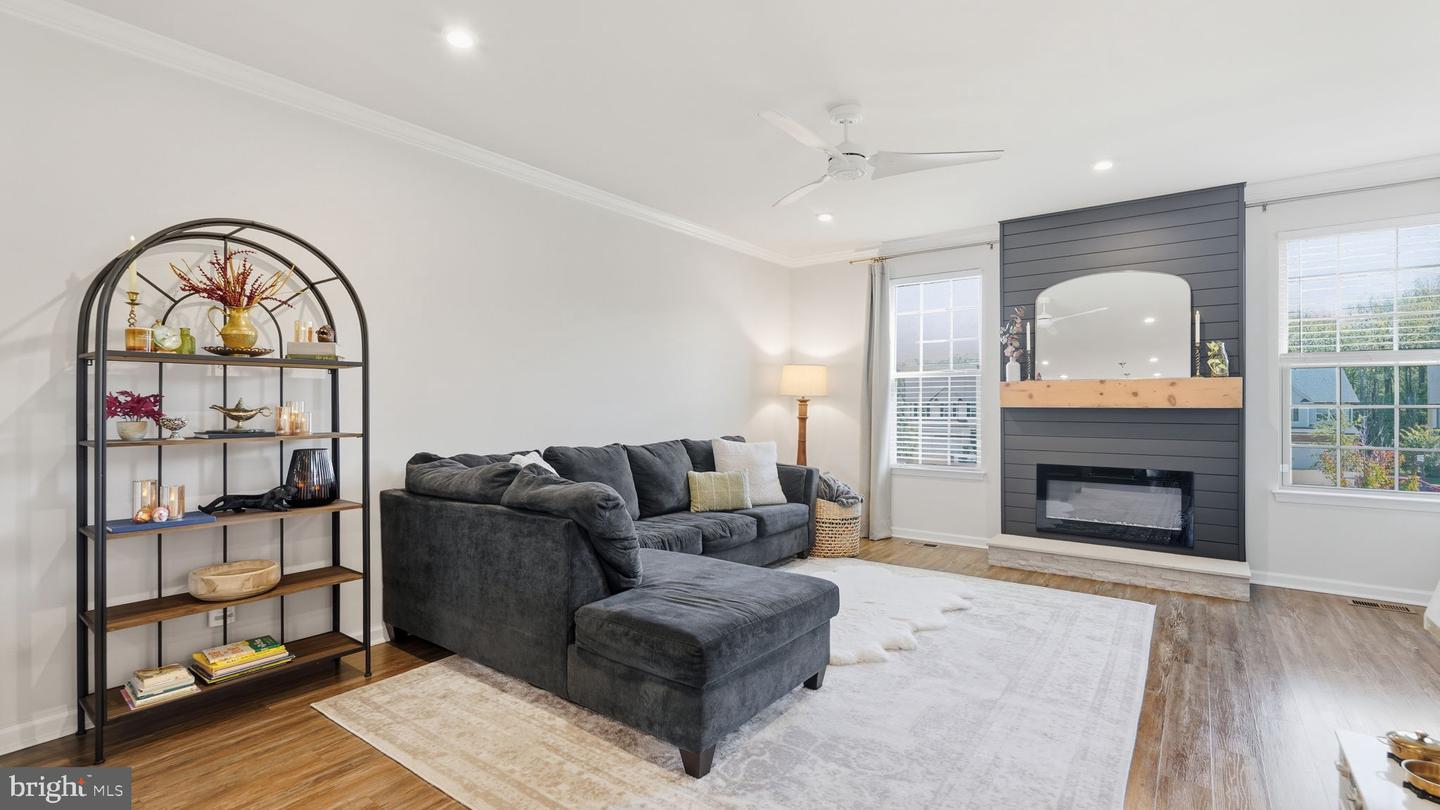 2190 HEMLOCK BAY RD, DUMFRIES, Virginia 22026, 4 Bedrooms Bedrooms, ,3 BathroomsBathrooms,Residential,For sale,2190 HEMLOCK BAY RD,VAPW2105562 MLS # VAPW2105562