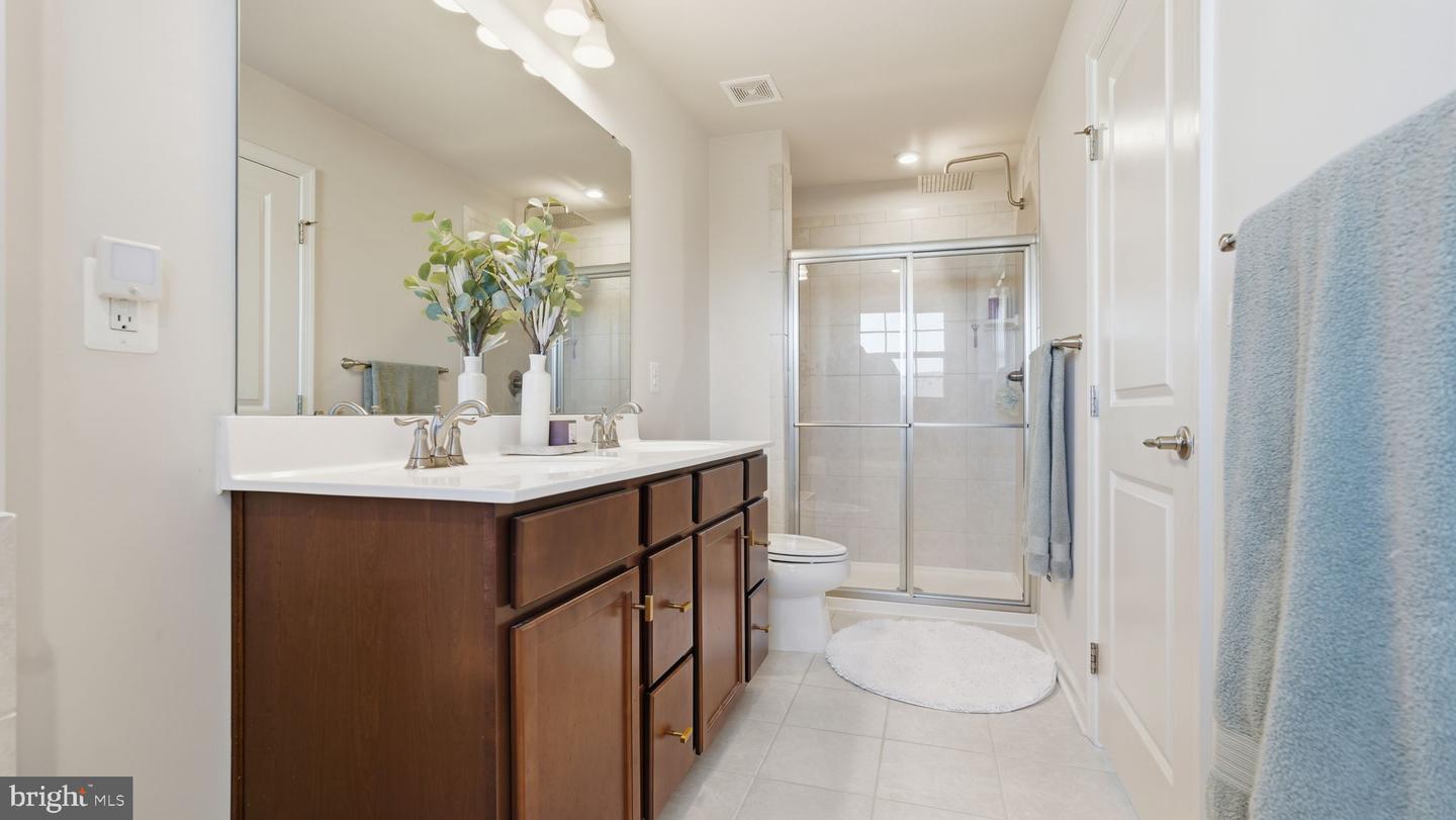 2190 HEMLOCK BAY RD, DUMFRIES, Virginia 22026, 4 Bedrooms Bedrooms, ,3 BathroomsBathrooms,Residential,For sale,2190 HEMLOCK BAY RD,VAPW2105562 MLS # VAPW2105562