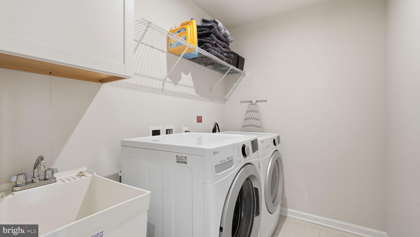 2190 HEMLOCK BAY RD, DUMFRIES, Virginia 22026, 4 Bedrooms Bedrooms, ,3 BathroomsBathrooms,Residential,For sale,2190 HEMLOCK BAY RD,VAPW2105562 MLS # VAPW2105562