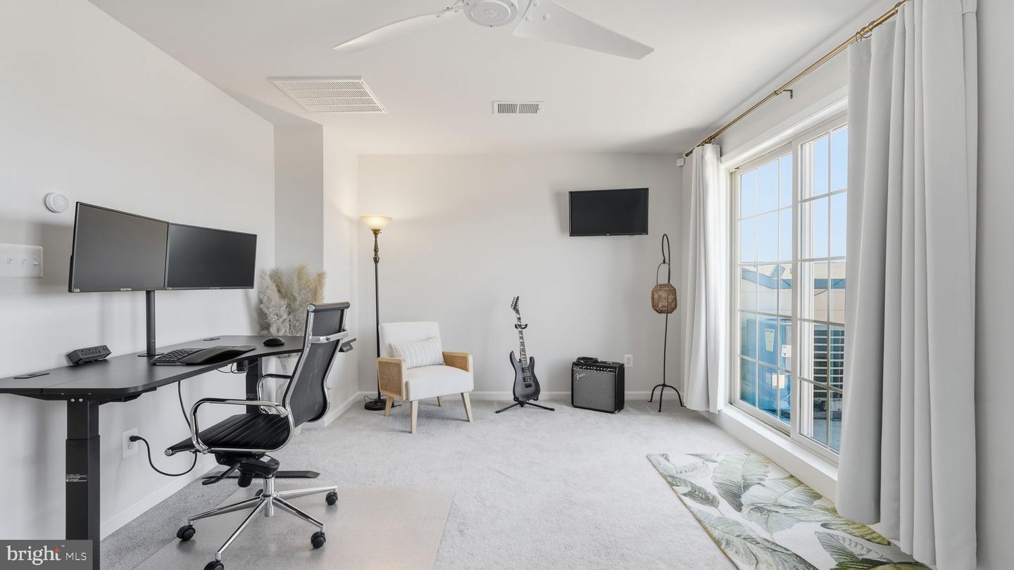 2190 HEMLOCK BAY RD, DUMFRIES, Virginia 22026, 4 Bedrooms Bedrooms, ,3 BathroomsBathrooms,Residential,For sale,2190 HEMLOCK BAY RD,VAPW2105562 MLS # VAPW2105562