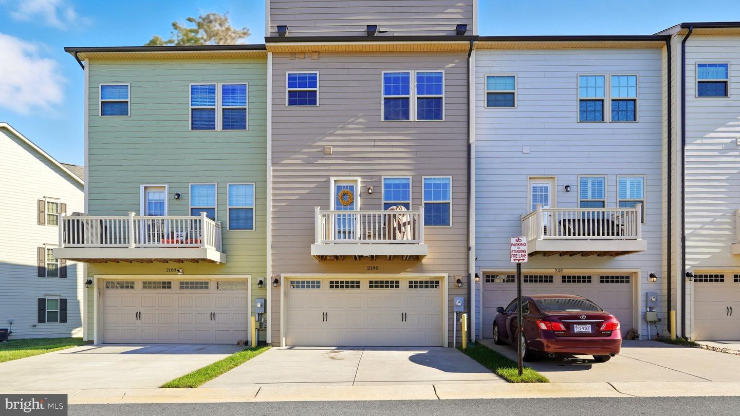 2190 HEMLOCK BAY RD, DUMFRIES, Virginia 22026, 4 Bedrooms Bedrooms, ,3 BathroomsBathrooms,Residential,For sale,2190 HEMLOCK BAY RD,VAPW2105562 MLS # VAPW2105562