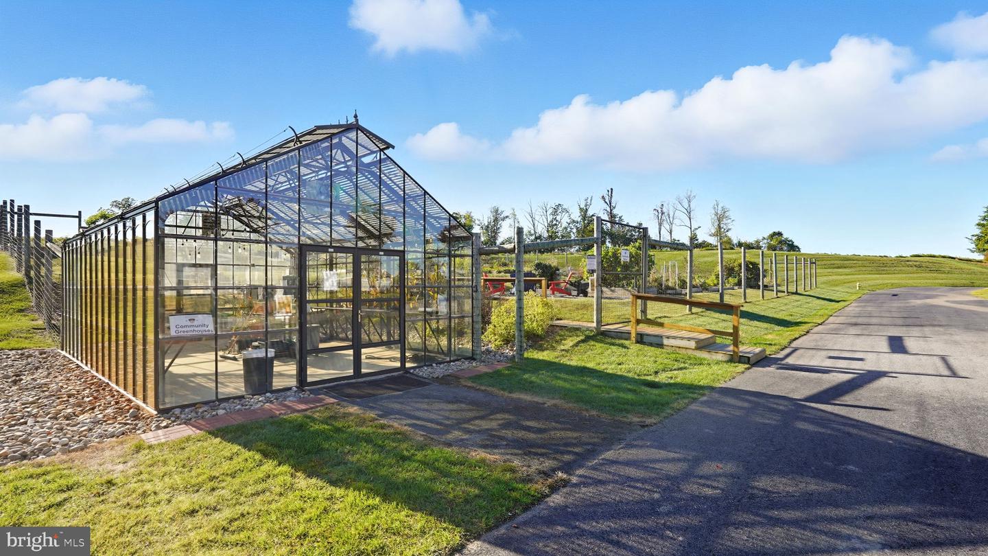 2190 HEMLOCK BAY RD, DUMFRIES, Virginia 22026, 4 Bedrooms Bedrooms, ,3 BathroomsBathrooms,Residential,For sale,2190 HEMLOCK BAY RD,VAPW2105562 MLS # VAPW2105562