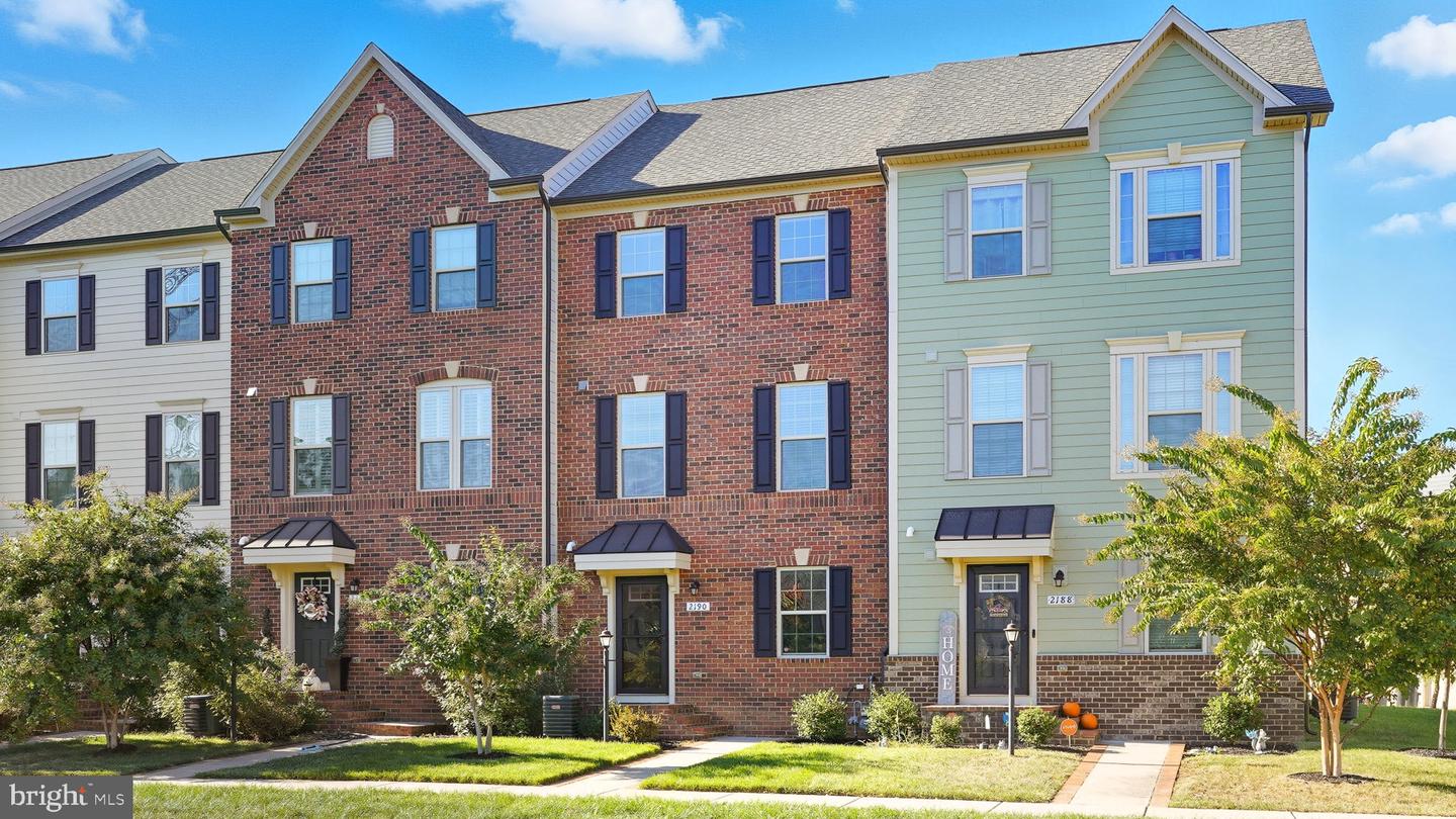 2190 HEMLOCK BAY RD, DUMFRIES, Virginia 22026, 4 Bedrooms Bedrooms, ,3 BathroomsBathrooms,Residential,For sale,2190 HEMLOCK BAY RD,VAPW2105562 MLS # VAPW2105562