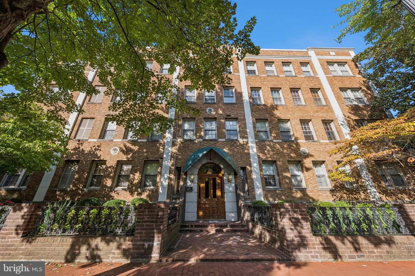 18 9TH ST NE #304, WASHINGTON, District Of Columbia 20002, ,1 BathroomBathrooms,Residential,For sale,18 9TH ST NE #304,DCDC2225978 MLS # DCDC2225978