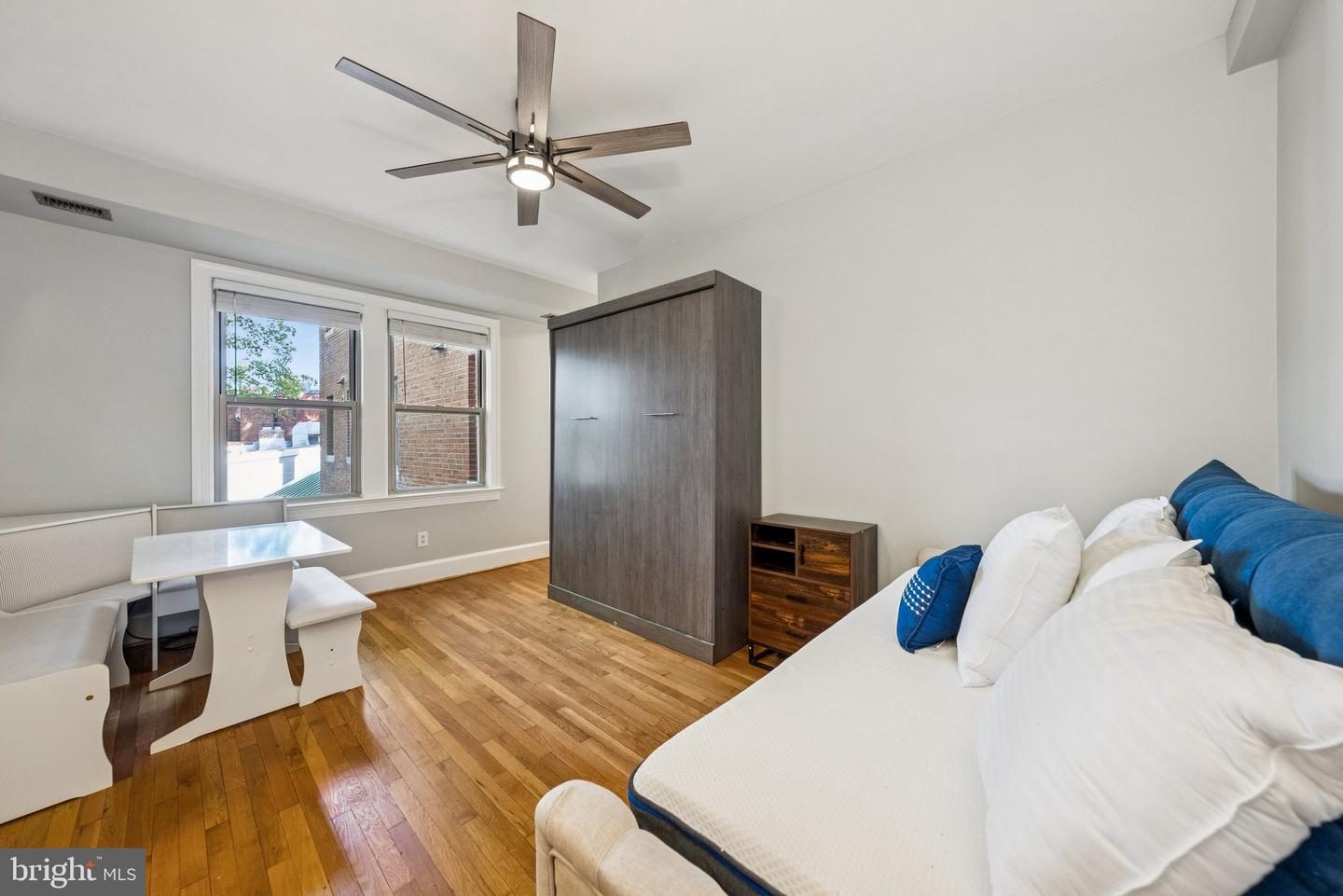 18 9TH ST NE #304, WASHINGTON, District Of Columbia 20002, ,1 BathroomBathrooms,Residential,For sale,18 9TH ST NE #304,DCDC2225978 MLS # DCDC2225978