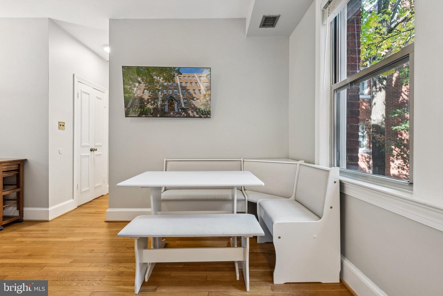 18 9TH ST NE #304, WASHINGTON, District Of Columbia 20002, ,1 BathroomBathrooms,Residential,For sale,18 9TH ST NE #304,DCDC2225978 MLS # DCDC2225978