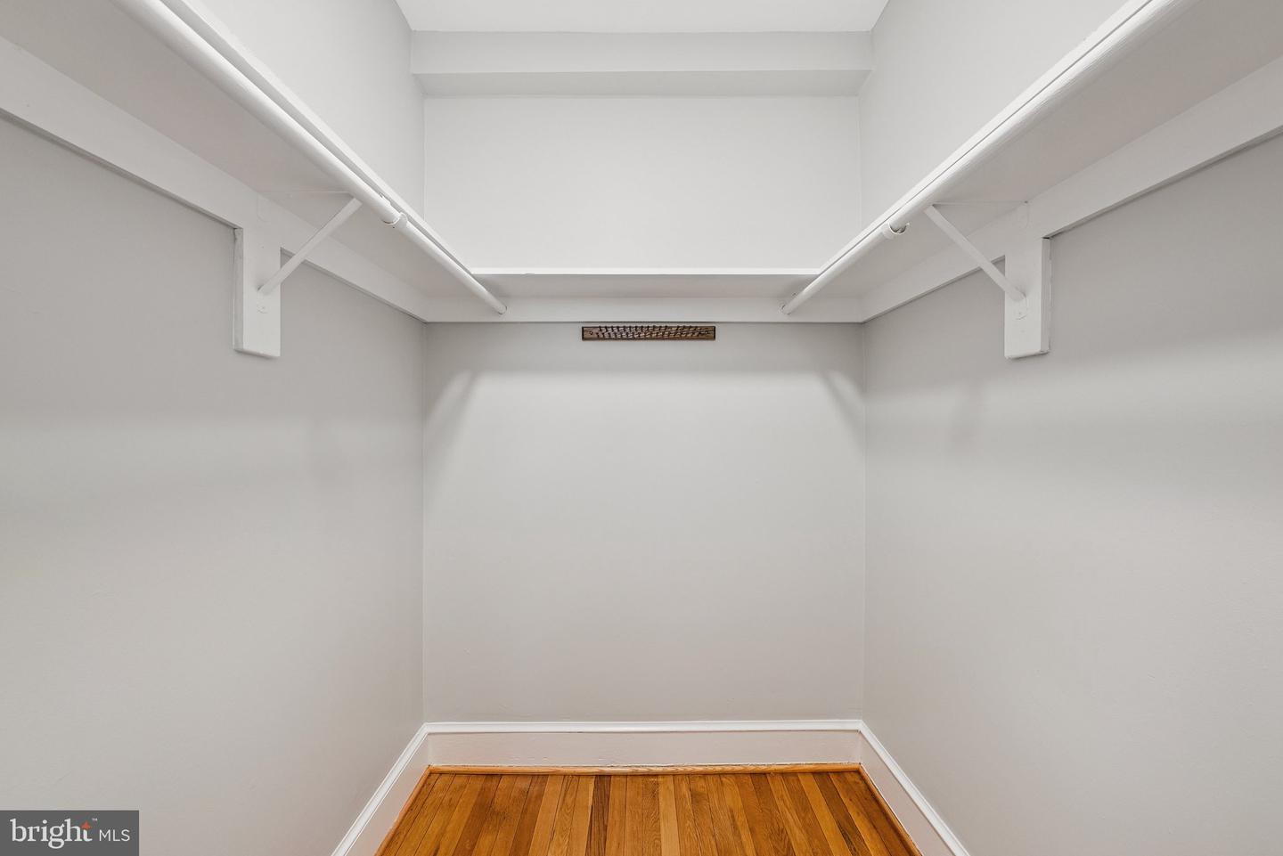18 9TH ST NE #304, WASHINGTON, District Of Columbia 20002, ,1 BathroomBathrooms,Residential,For sale,18 9TH ST NE #304,DCDC2225978 MLS # DCDC2225978