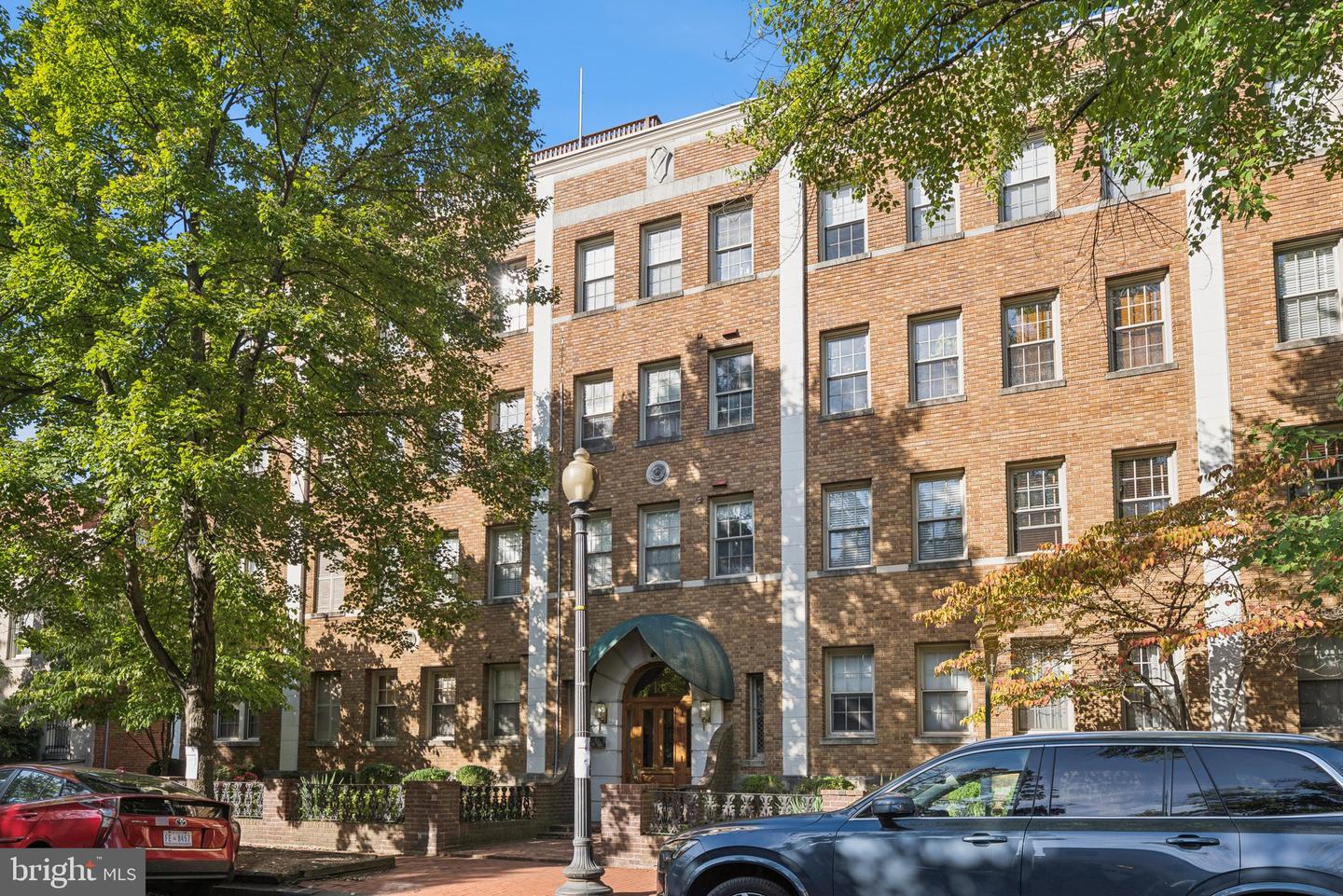 18 9TH ST NE #304, WASHINGTON, District Of Columbia 20002, ,1 BathroomBathrooms,Residential,For sale,18 9TH ST NE #304,DCDC2225978 MLS # DCDC2225978