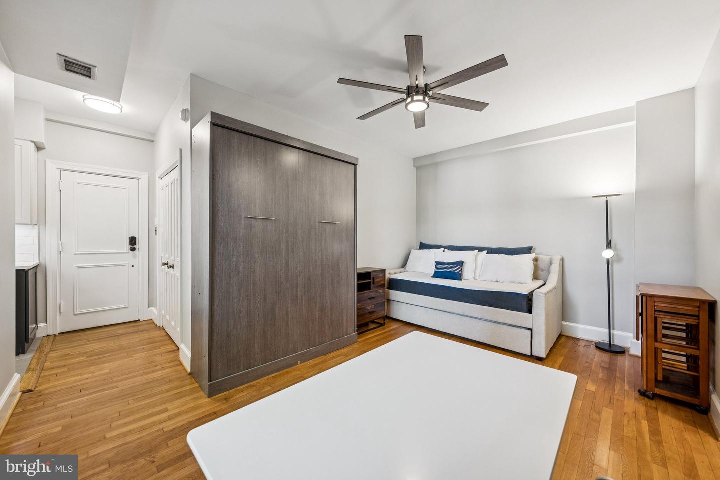 18 9TH ST NE #304, WASHINGTON, District Of Columbia 20002, ,1 BathroomBathrooms,Residential,For sale,18 9TH ST NE #304,DCDC2225978 MLS # DCDC2225978