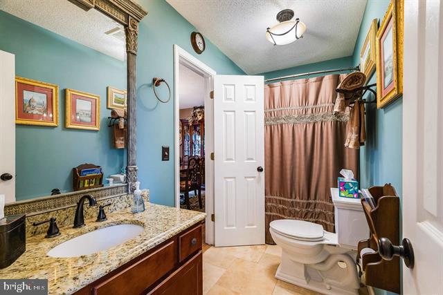 258 TURKEY DR, MCGAHEYSVILLE, Virginia 22840, 6 Bedrooms Bedrooms, ,4 BathroomsBathrooms,Residential,For sale,258 TURKEY DR,VARO2002638 MLS # VARO2002638