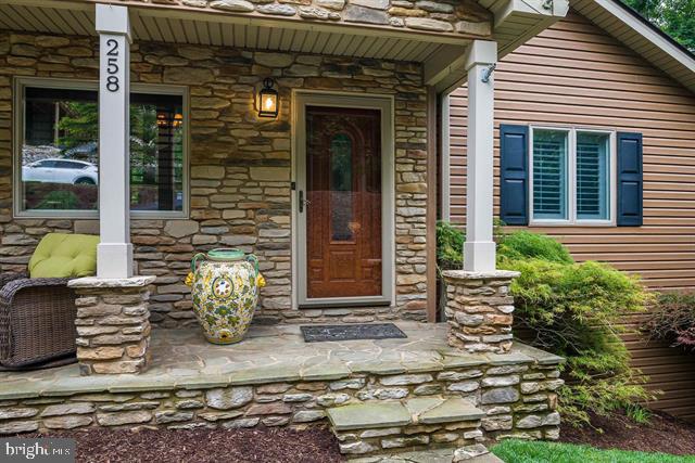 258 TURKEY DR, MCGAHEYSVILLE, Virginia 22840, 6 Bedrooms Bedrooms, ,4 BathroomsBathrooms,Residential,For sale,258 TURKEY DR,VARO2002638 MLS # VARO2002638