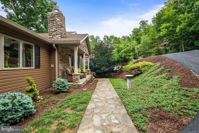 258 TURKEY DR, MCGAHEYSVILLE, Virginia 22840, 6 Bedrooms Bedrooms, ,4 BathroomsBathrooms,Residential,For sale,258 TURKEY DR,VARO2002638 MLS # VARO2002638