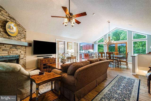 258 TURKEY DR, MCGAHEYSVILLE, Virginia 22840, 6 Bedrooms Bedrooms, ,4 BathroomsBathrooms,Residential,For sale,258 TURKEY DR,VARO2002638 MLS # VARO2002638