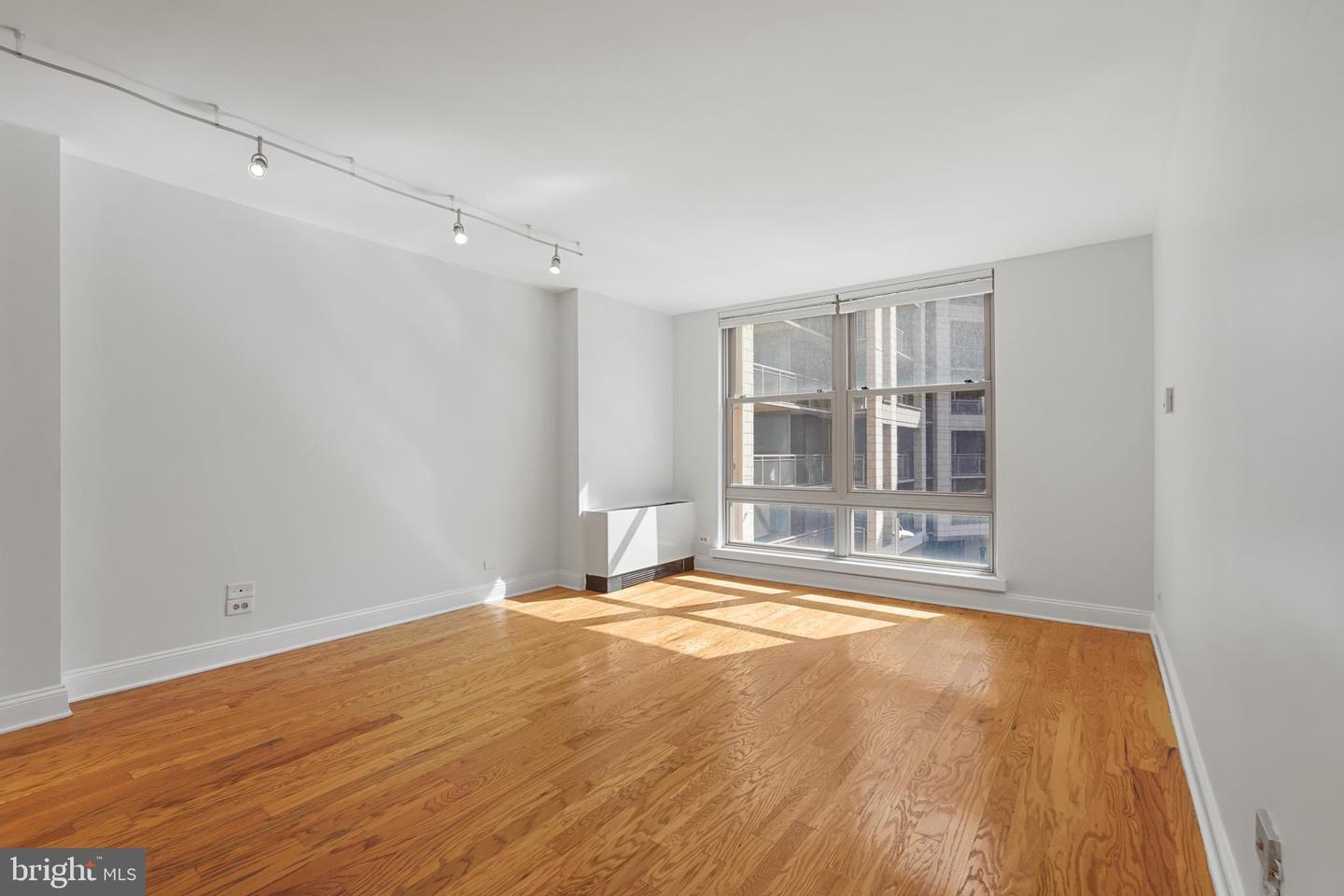 1260 21ST ST NW #306, WASHINGTON, District Of Columbia 20036, 1 Bedroom Bedrooms, ,1 BathroomBathrooms,Residential,For sale,1260 21ST ST NW #306,DCDC2226032 MLS # DCDC2226032