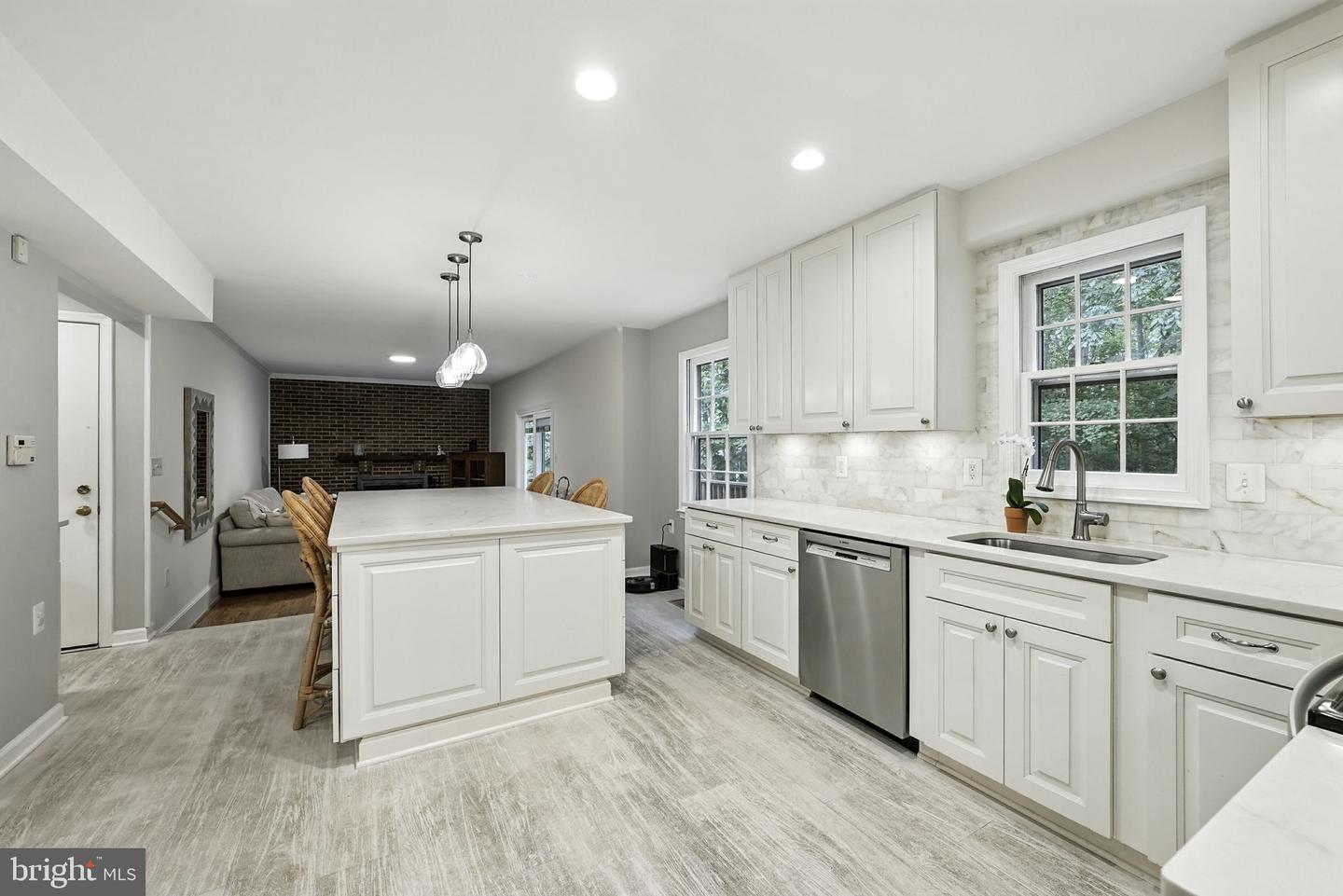 12871 VALLEYWOOD DR, WOODBRIDGE, Virginia 22192, 4 Bedrooms Bedrooms, ,3 BathroomsBathrooms,Residential,For sale,12871 VALLEYWOOD DR,VAPW2105602 MLS # VAPW2105602