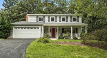 12871 VALLEYWOOD DR, WOODBRIDGE, Virginia 22192, 4 Bedrooms Bedrooms, ,3 BathroomsBathrooms,Residential,For sale,12871 VALLEYWOOD DR,VAPW2105602 MLS # VAPW2105602