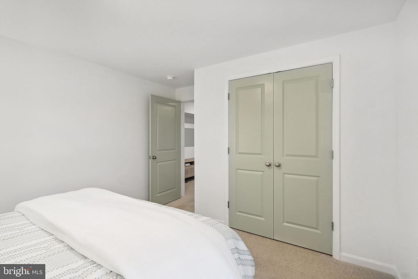 127 WOODFORD DR, STEPHENS CITY, Virginia 22655, 5 Bedrooms Bedrooms, ,4 BathroomsBathrooms,Residential,For sale,127 WOODFORD DR,VAFV2037278 MLS # VAFV2037278