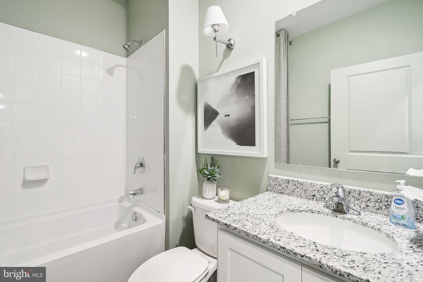 127 WOODFORD DR, STEPHENS CITY, Virginia 22655, 5 Bedrooms Bedrooms, ,4 BathroomsBathrooms,Residential,For sale,127 WOODFORD DR,VAFV2037278 MLS # VAFV2037278