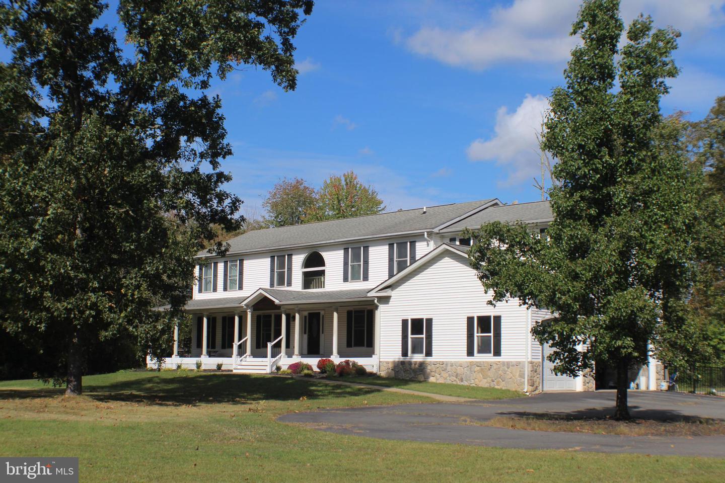 11520 FRANKLIN WOODS CT, NOKESVILLE, Virginia 20181, 5 Bedrooms Bedrooms, ,3 BathroomsBathrooms,Residential,For sale,11520 FRANKLIN WOODS CT,VAPW2105618 MLS # VAPW2105618