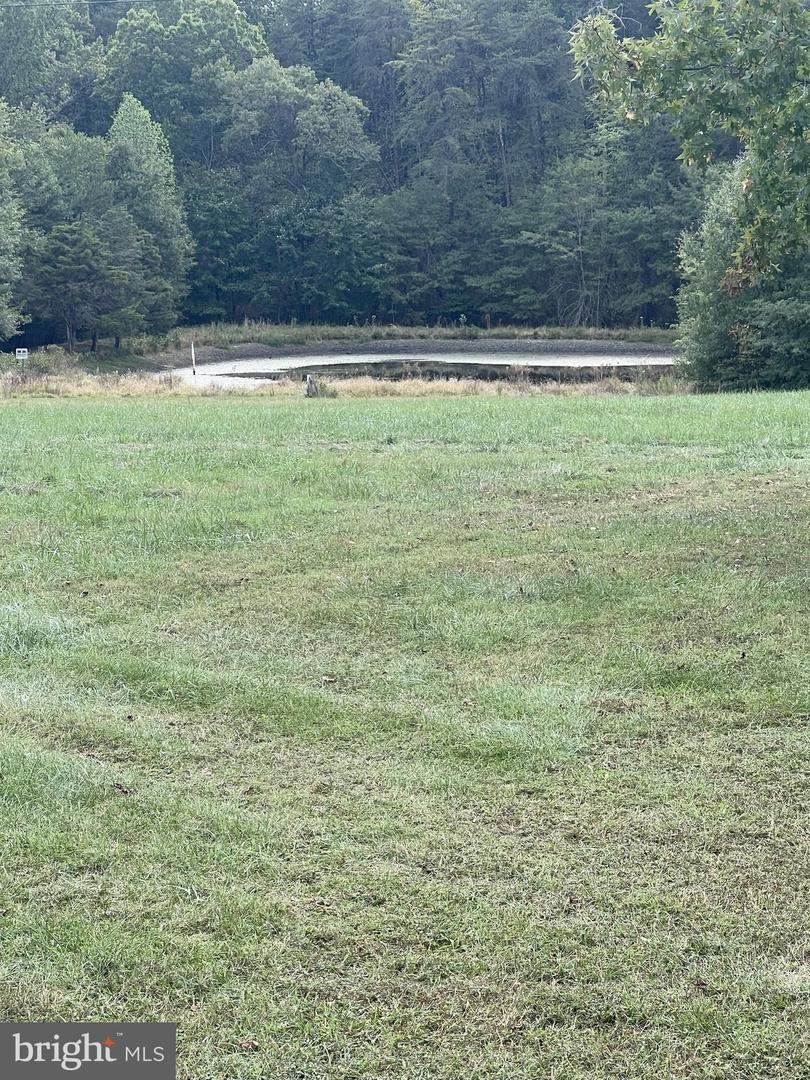 14302 W CATHARPIN RD, SPOTSYLVANIA, Virginia 22551, 3 Bedrooms Bedrooms, 9 Rooms Rooms,2 BathroomsBathrooms,Residential,For sale,14302 W CATHARPIN RD,VASP2036782 MLS # VASP2036782