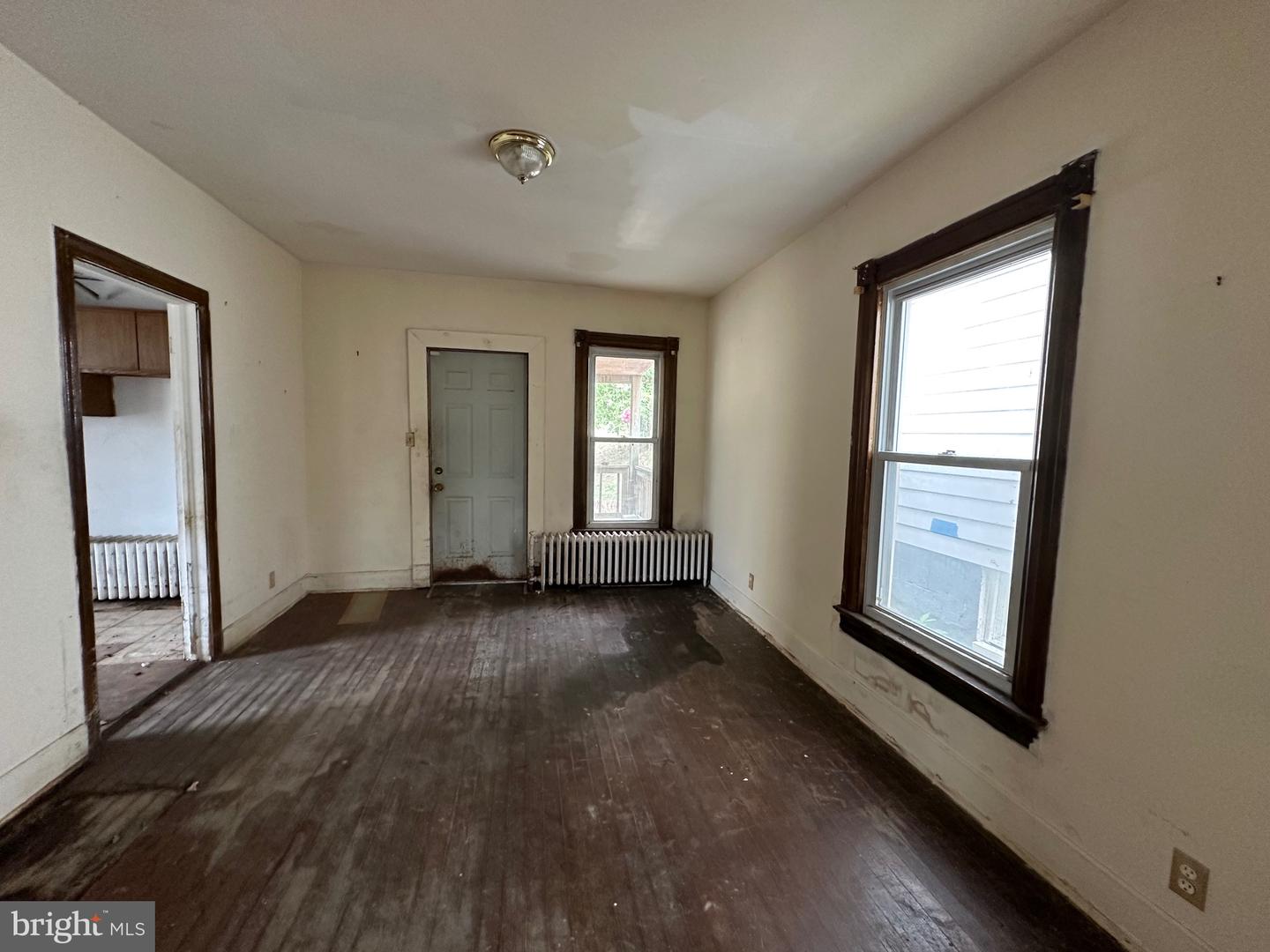 2628 MYRTLE AVE NE, WASHINGTON, District Of Columbia 20018, 3 Bedrooms Bedrooms, ,1 BathroomBathrooms,Residential,For sale,2628 MYRTLE AVE NE,DCDC2226080 MLS # DCDC2226080