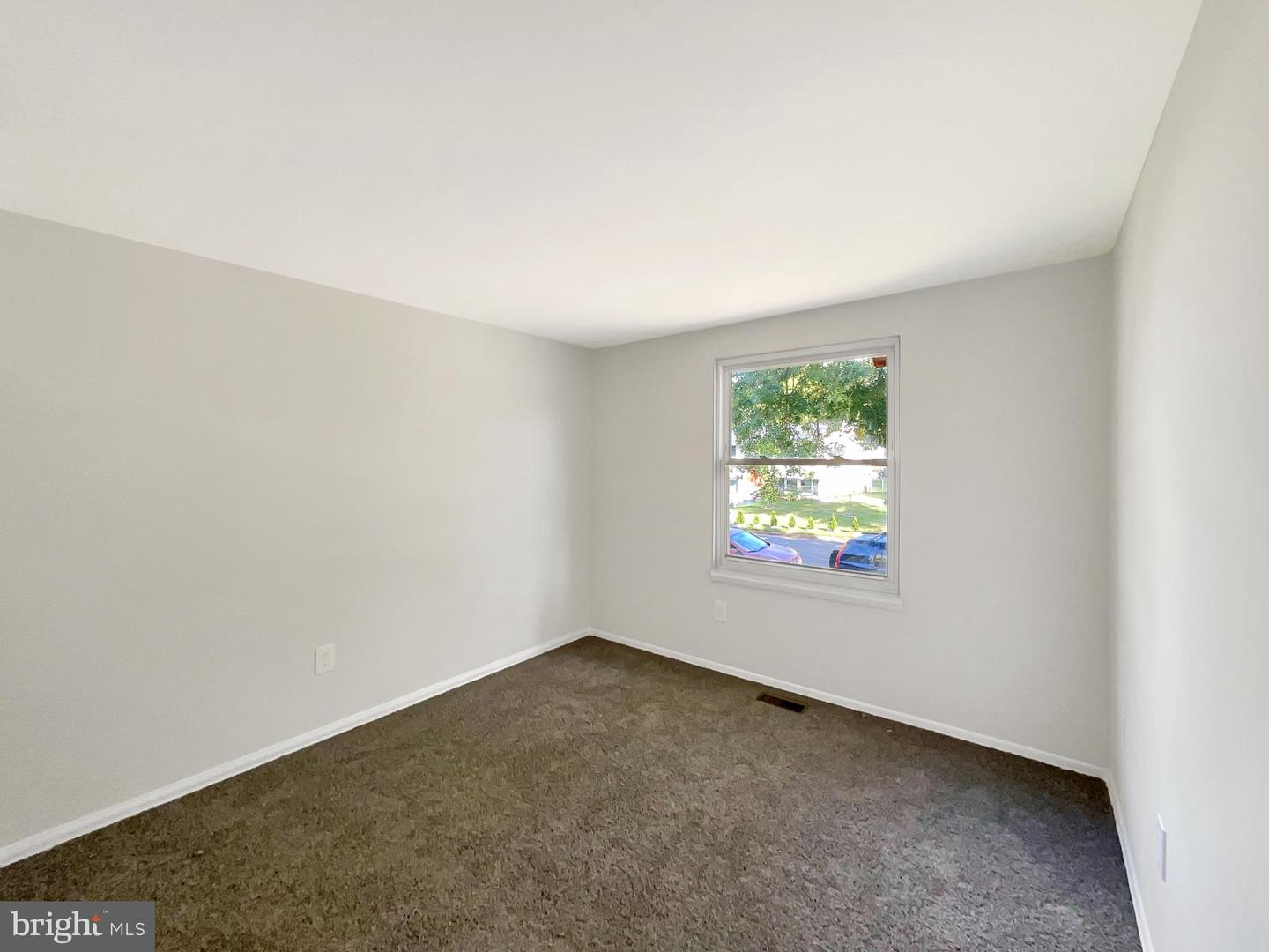 113 N HARRISON RD, STERLING, Virginia 20164, 3 Bedrooms Bedrooms, ,2 BathroomsBathrooms,Residential,For sale,113 N HARRISON RD,VALO2108472 MLS # VALO2108472