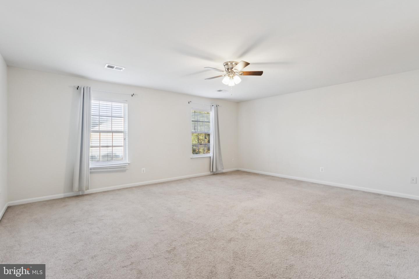 1034 BAKERSFIELD LN, FREDERICKSBURG, Virginia 22401, 6 Bedrooms Bedrooms, ,3 BathroomsBathrooms,Residential,For sale,1034 BAKERSFIELD LN,VAFB2009088 MLS # VAFB2009088