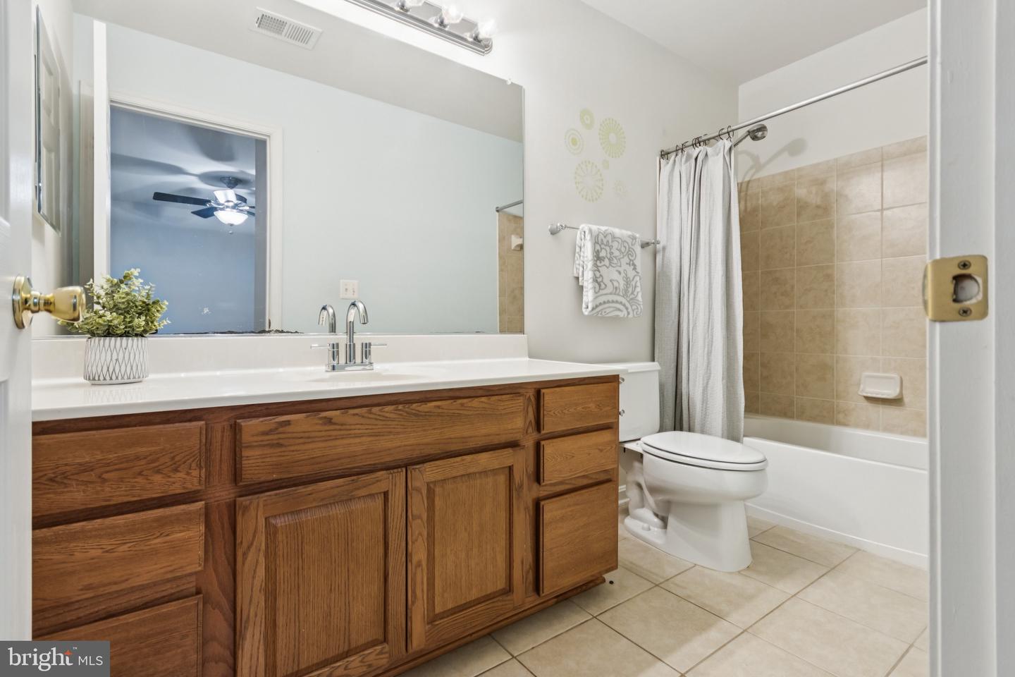 1034 BAKERSFIELD LN, FREDERICKSBURG, Virginia 22401, 6 Bedrooms Bedrooms, ,3 BathroomsBathrooms,Residential,For sale,1034 BAKERSFIELD LN,VAFB2009088 MLS # VAFB2009088