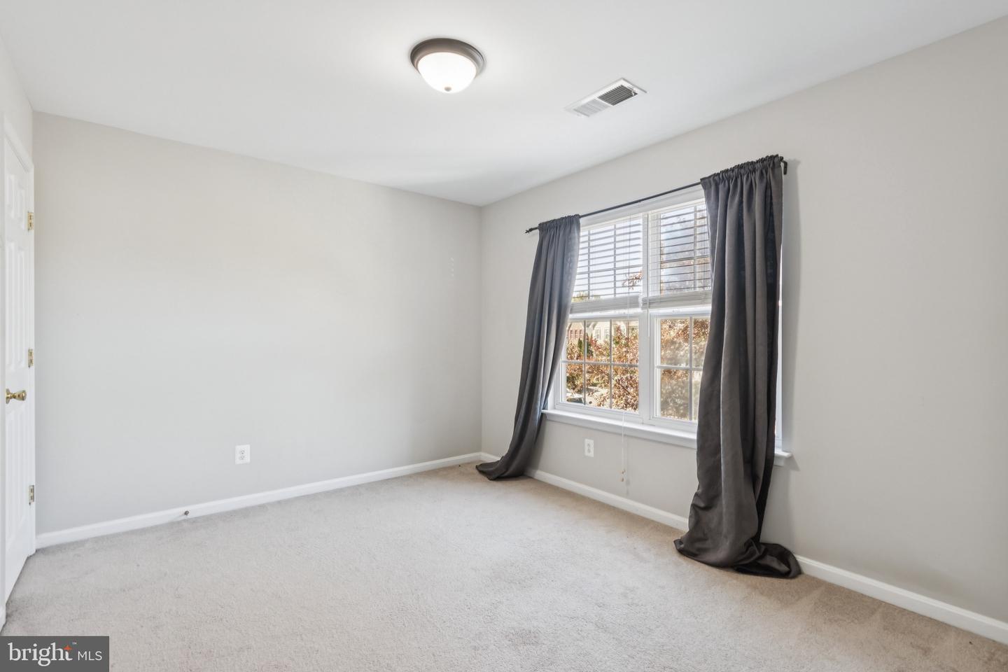 1034 BAKERSFIELD LN, FREDERICKSBURG, Virginia 22401, 6 Bedrooms Bedrooms, ,3 BathroomsBathrooms,Residential,For sale,1034 BAKERSFIELD LN,VAFB2009088 MLS # VAFB2009088