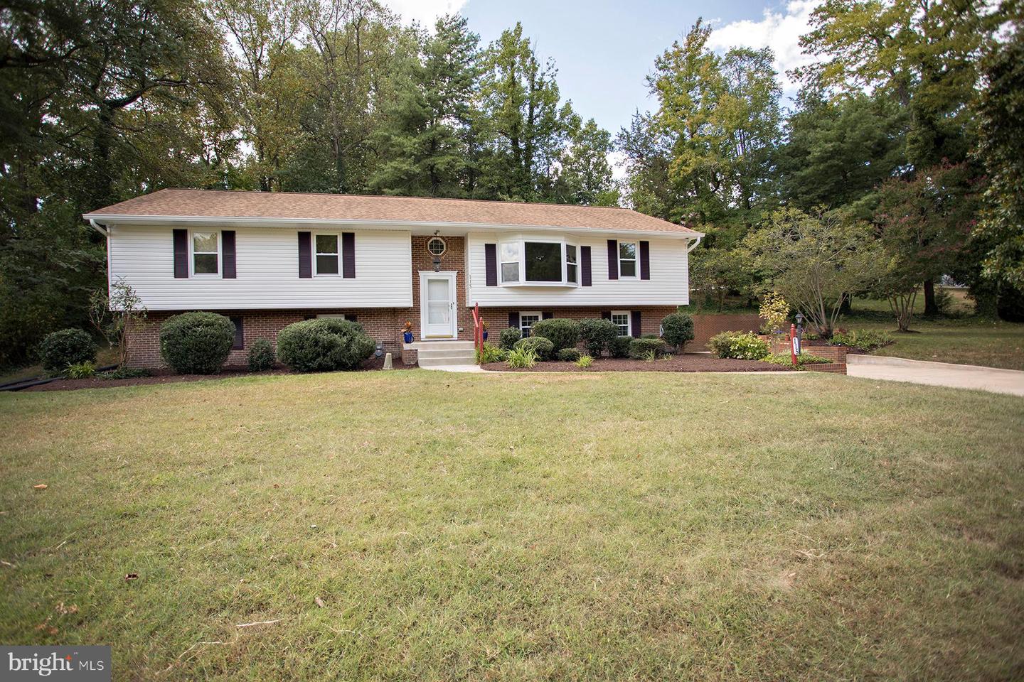 115 WOODLAND RD, FREDERICKSBURG, Virginia 22401, 5 Bedrooms Bedrooms, ,3 BathroomsBathrooms,Residential,For sale,115 WOODLAND RD,VAFB2009090 MLS # VAFB2009090