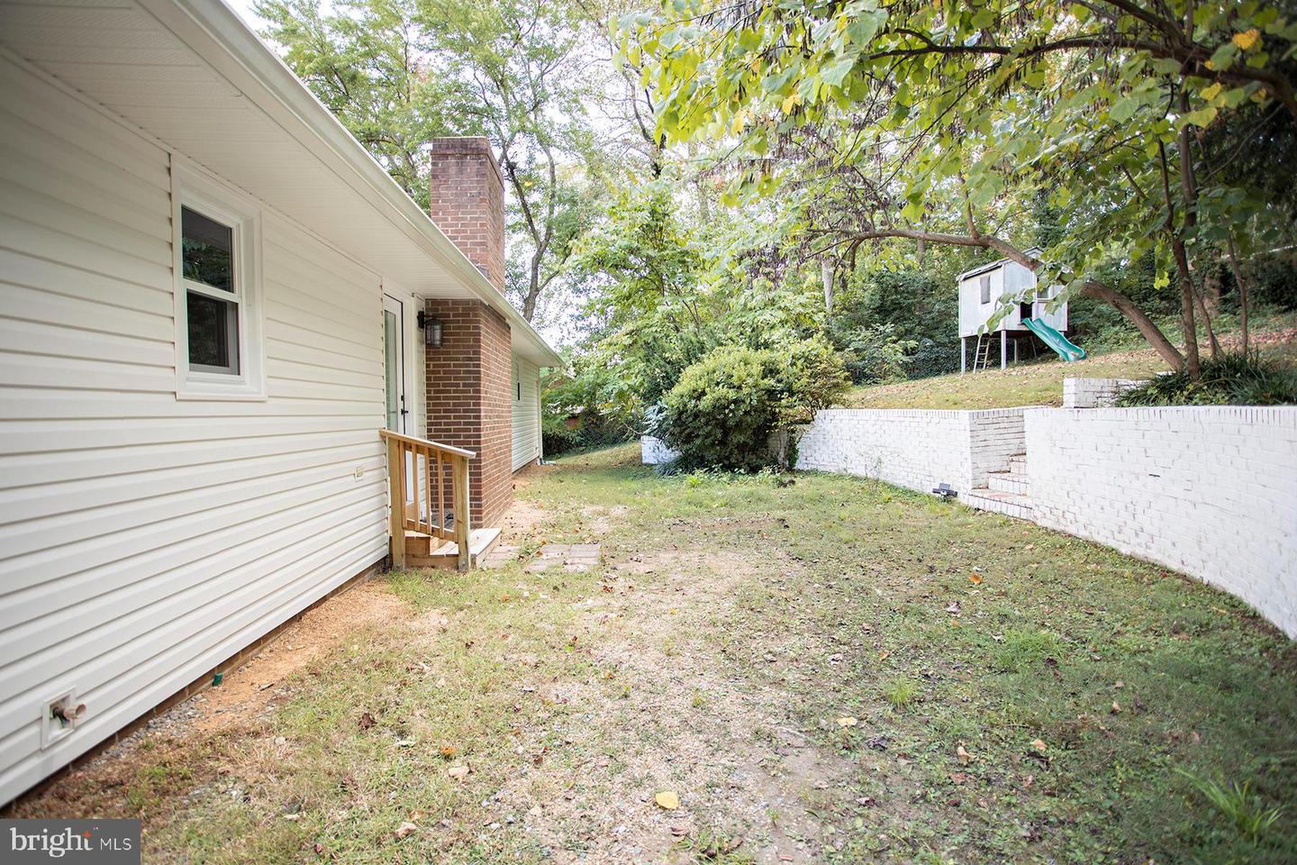 115 WOODLAND RD, FREDERICKSBURG, Virginia 22401, 5 Bedrooms Bedrooms, ,3 BathroomsBathrooms,Residential,For sale,115 WOODLAND RD,VAFB2009090 MLS # VAFB2009090