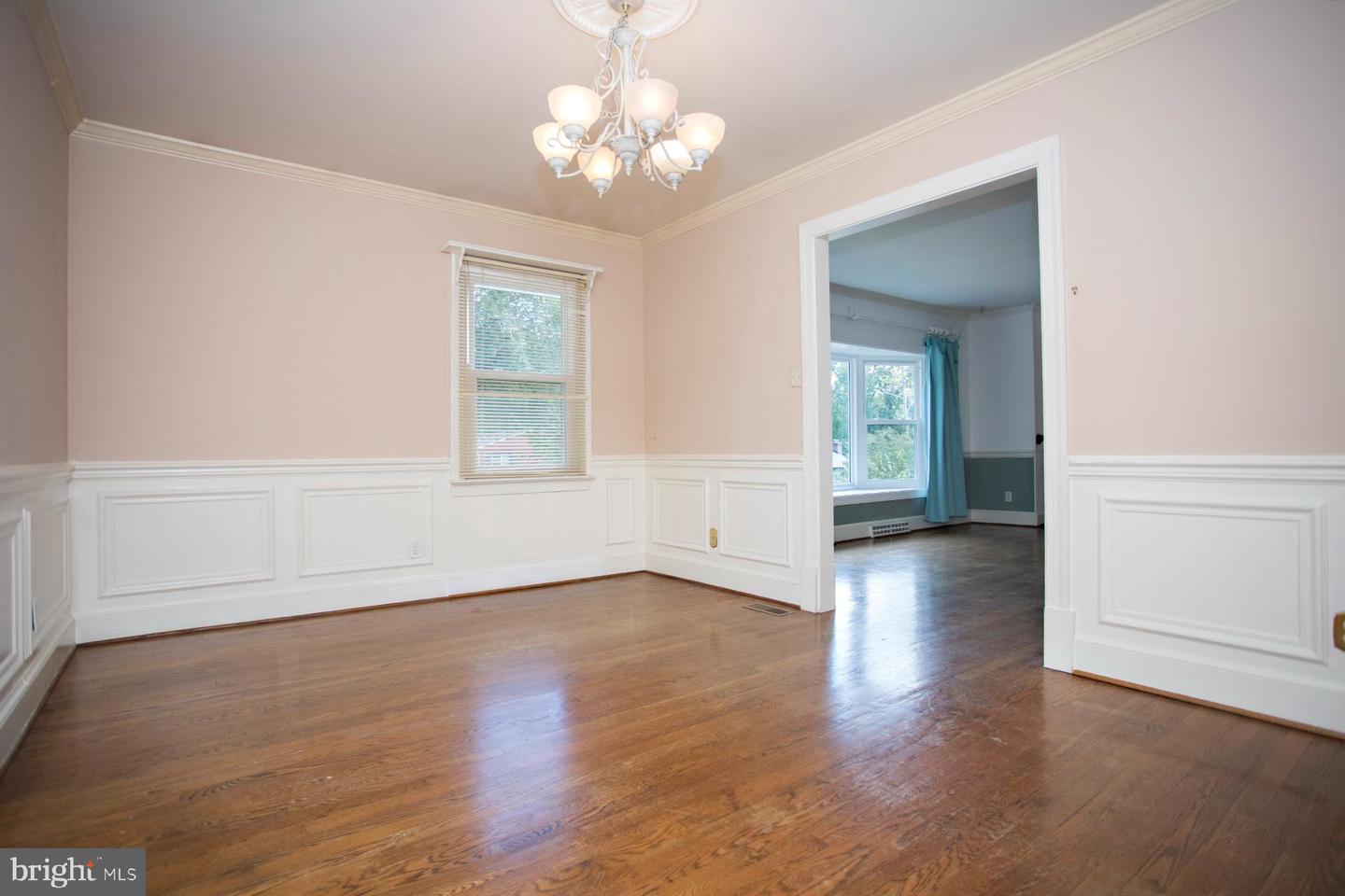 115 WOODLAND RD, FREDERICKSBURG, Virginia 22401, 5 Bedrooms Bedrooms, ,3 BathroomsBathrooms,Residential,For sale,115 WOODLAND RD,VAFB2009090 MLS # VAFB2009090