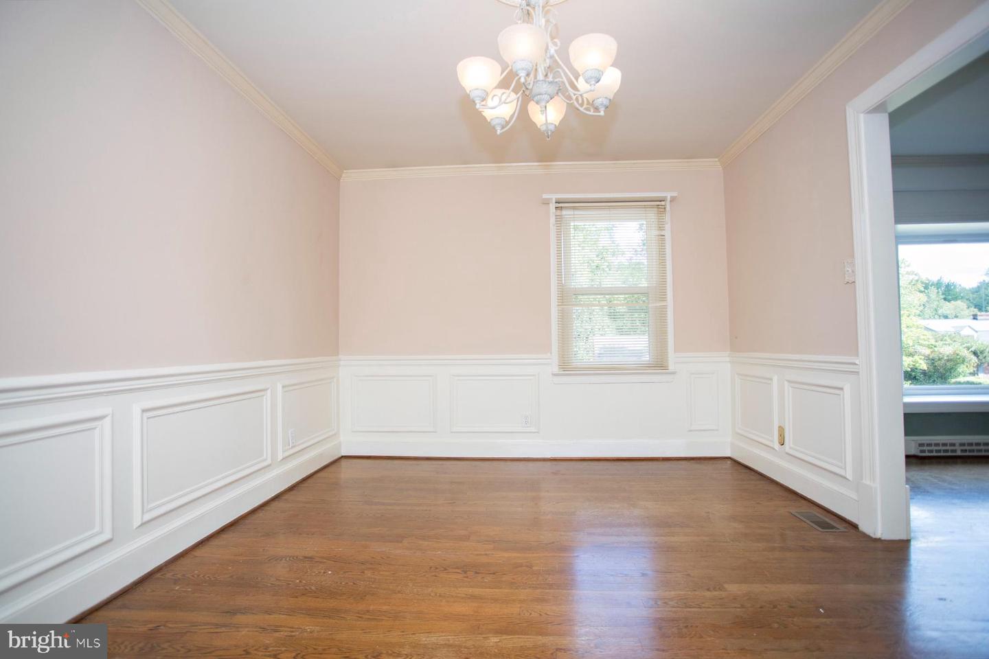 115 WOODLAND RD, FREDERICKSBURG, Virginia 22401, 5 Bedrooms Bedrooms, ,3 BathroomsBathrooms,Residential,For sale,115 WOODLAND RD,VAFB2009090 MLS # VAFB2009090