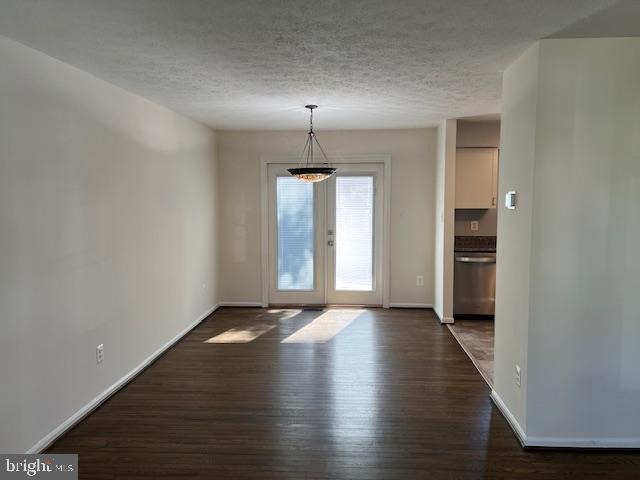 9425 SUDLEY MANOR DR, MANASSAS, Virginia 20109, 4 Bedrooms Bedrooms, ,3 BathroomsBathrooms,Residential,For sale,9425 SUDLEY MANOR DR,VAPW2105636 MLS # VAPW2105636