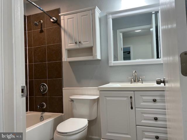9425 SUDLEY MANOR DR, MANASSAS, Virginia 20109, 4 Bedrooms Bedrooms, ,3 BathroomsBathrooms,Residential,For sale,9425 SUDLEY MANOR DR,VAPW2105636 MLS # VAPW2105636