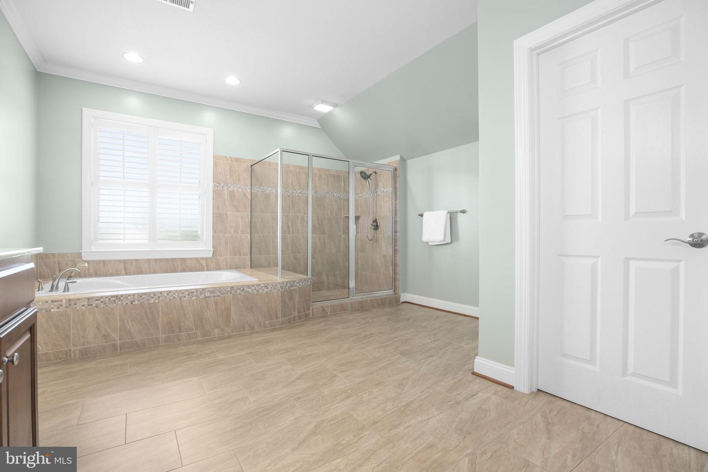 9910 AGNES LN, SPOTSYLVANIA, Virginia 22553, 5 Bedrooms Bedrooms, ,6 BathroomsBathrooms,Residential,For sale,9910 AGNES LN,VASP2034228 MLS # VASP2034228