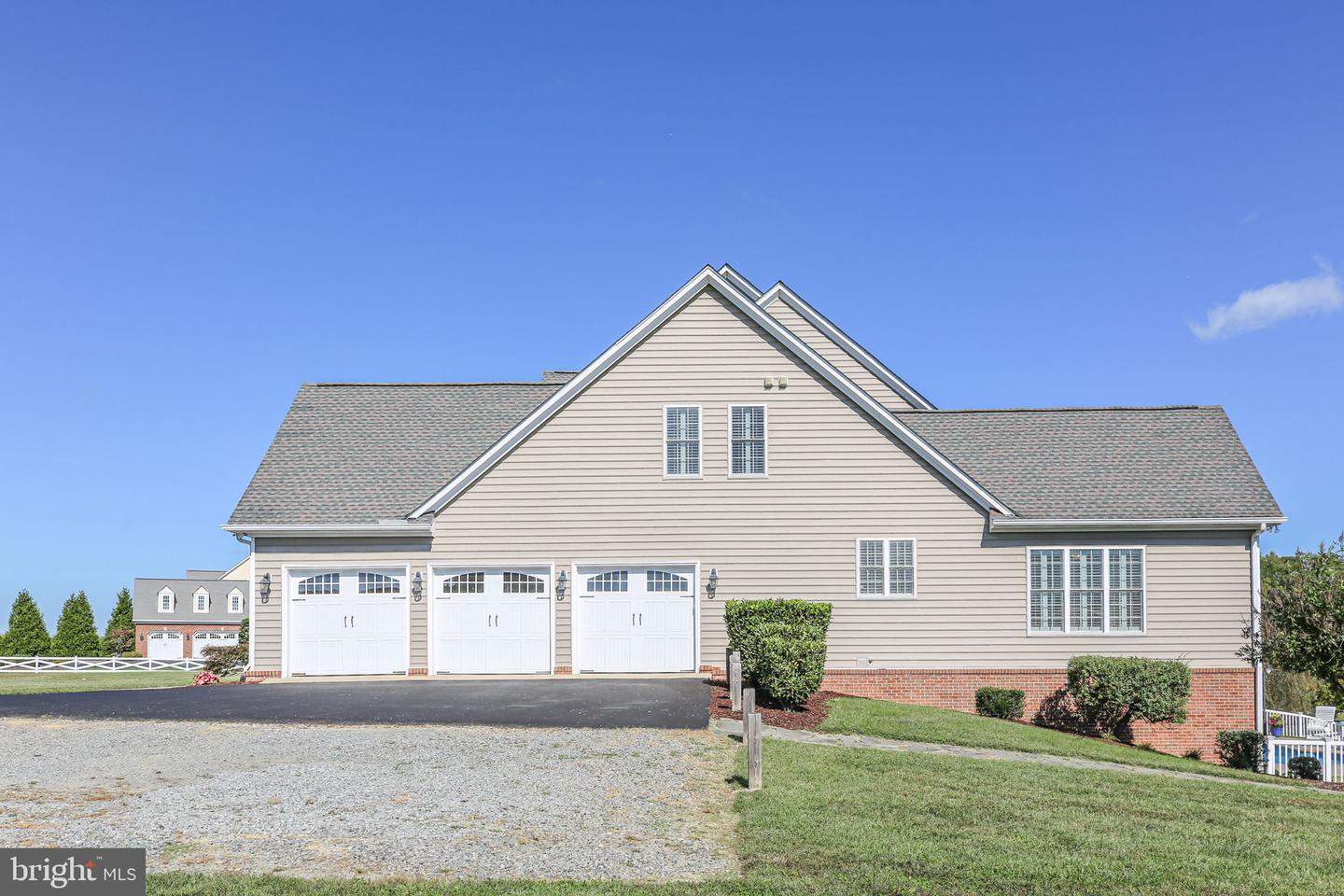 9910 AGNES LN, SPOTSYLVANIA, Virginia 22553, 5 Bedrooms Bedrooms, ,6 BathroomsBathrooms,Residential,For sale,9910 AGNES LN,VASP2034228 MLS # VASP2034228